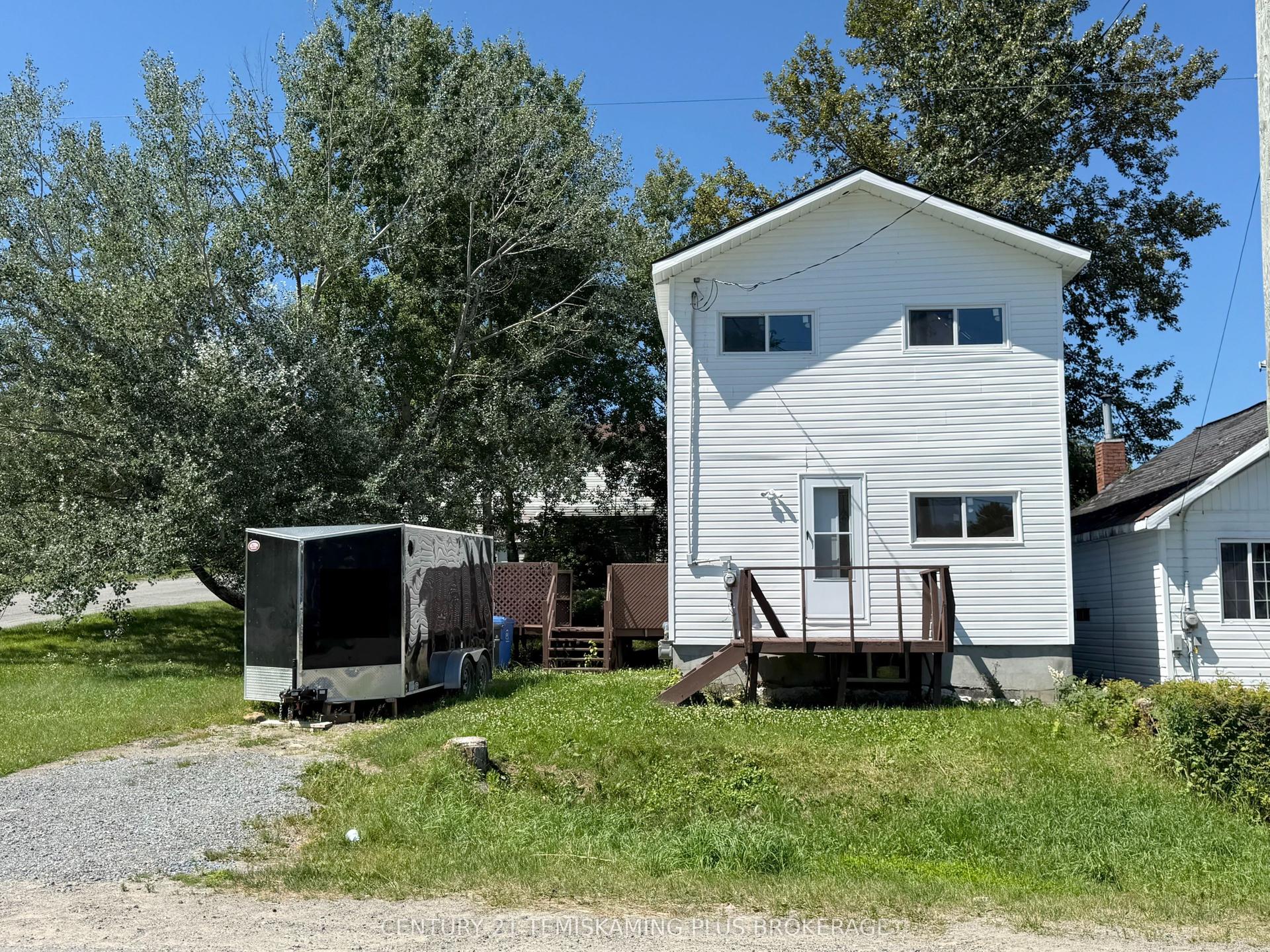 3 Brown Avenue, Kirkland Lake — Detached for sale, photo 1