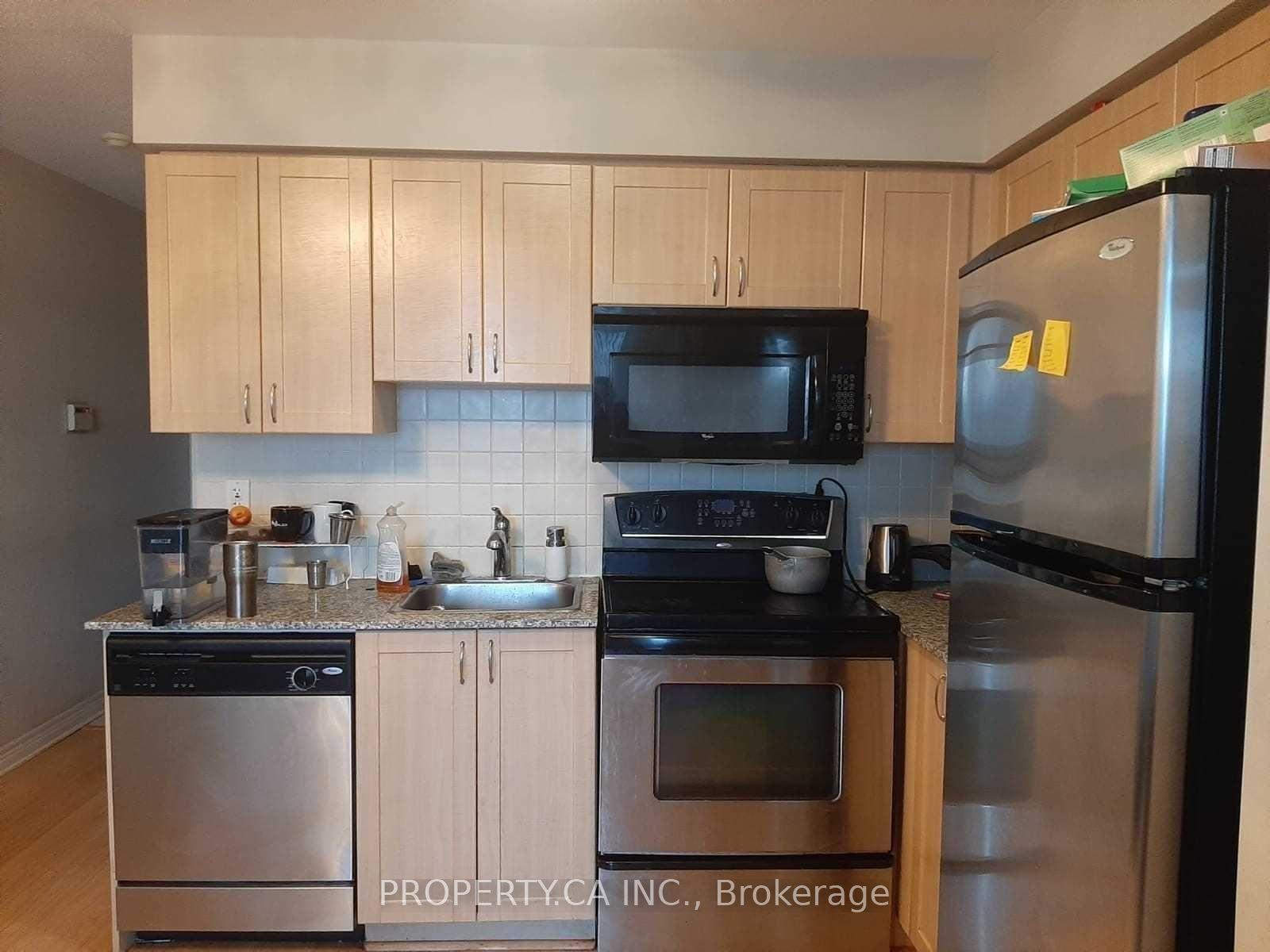 15 North Park Road 817 #817, Vaughan — Condo for lease, photo 1