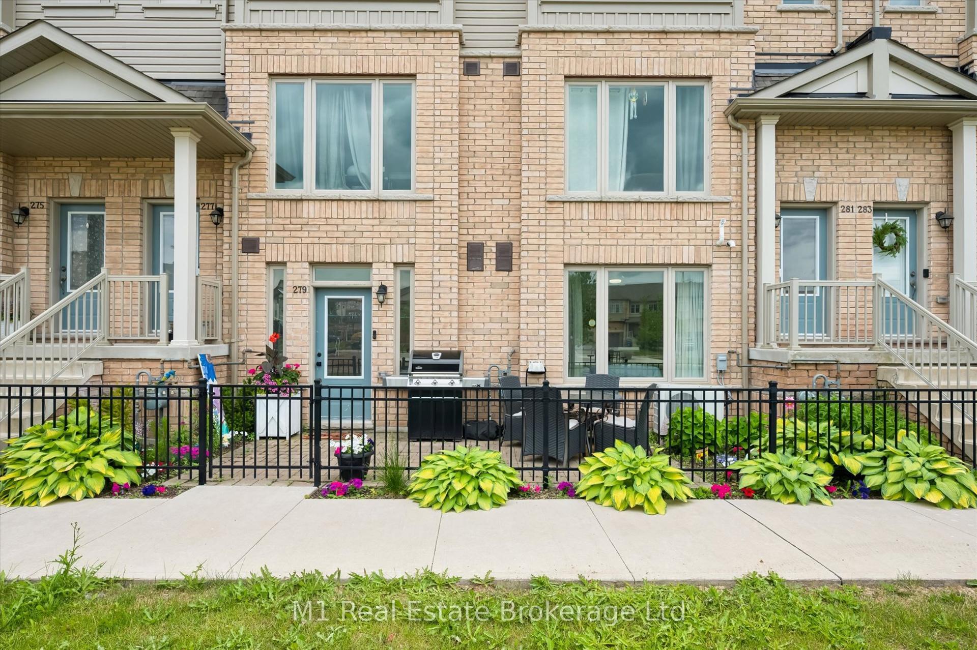 279 Law Drive, Guelph — Condo Town for sale, photo 1