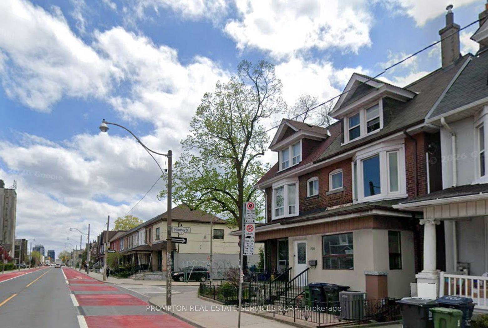 700 Dufferin Street, Toronto — Semi-Detached for lease, photo 1