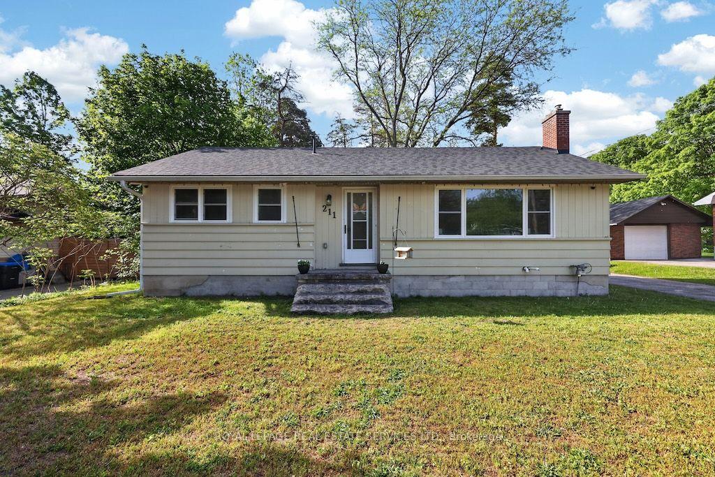 211 McCrea Drive — photo 1