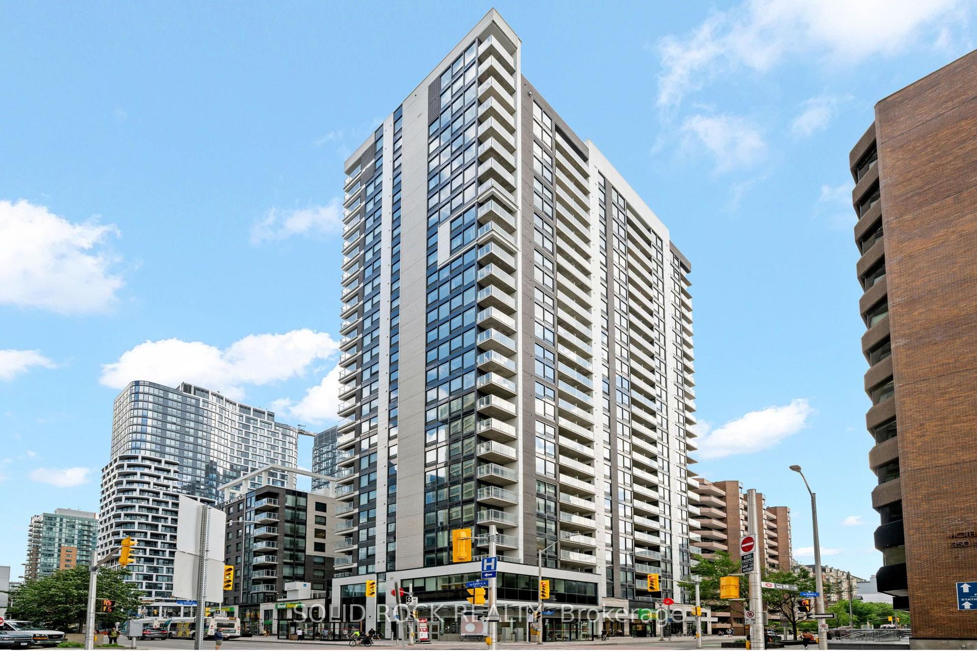 340 Queen Street 1707 #1707 — photo 1
