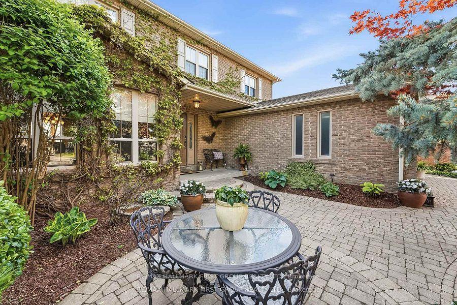 14 Ormandy Court — photo 1