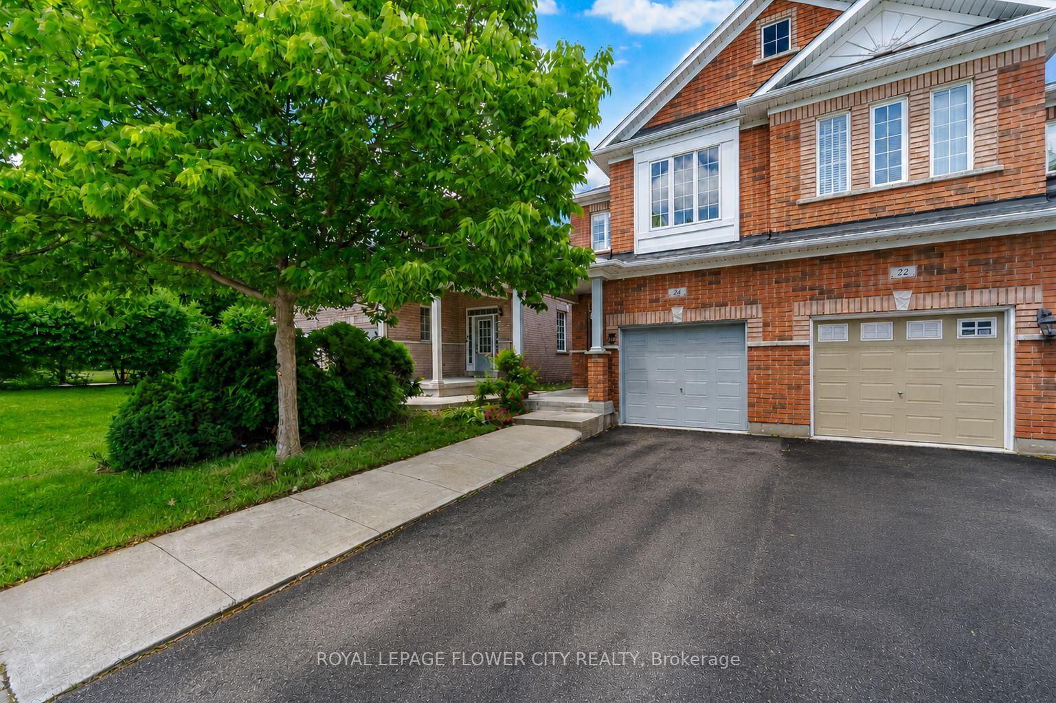 24 Martree Crescent — photo 1