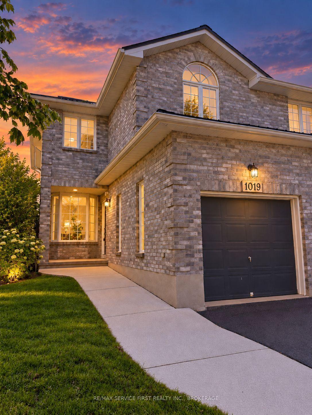 1019 Springfield Drive, Kingston — Semi-Detached for sale, photo 1