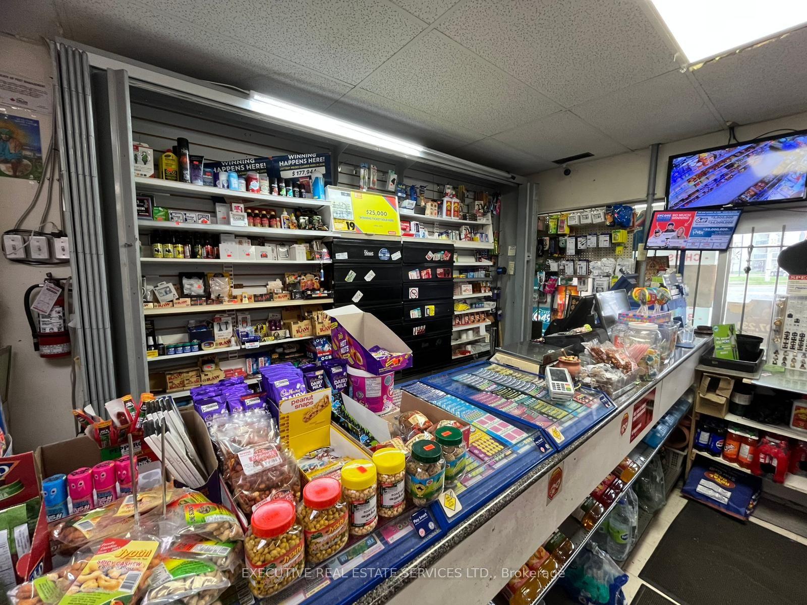 367 Pitfield Road — photo 1