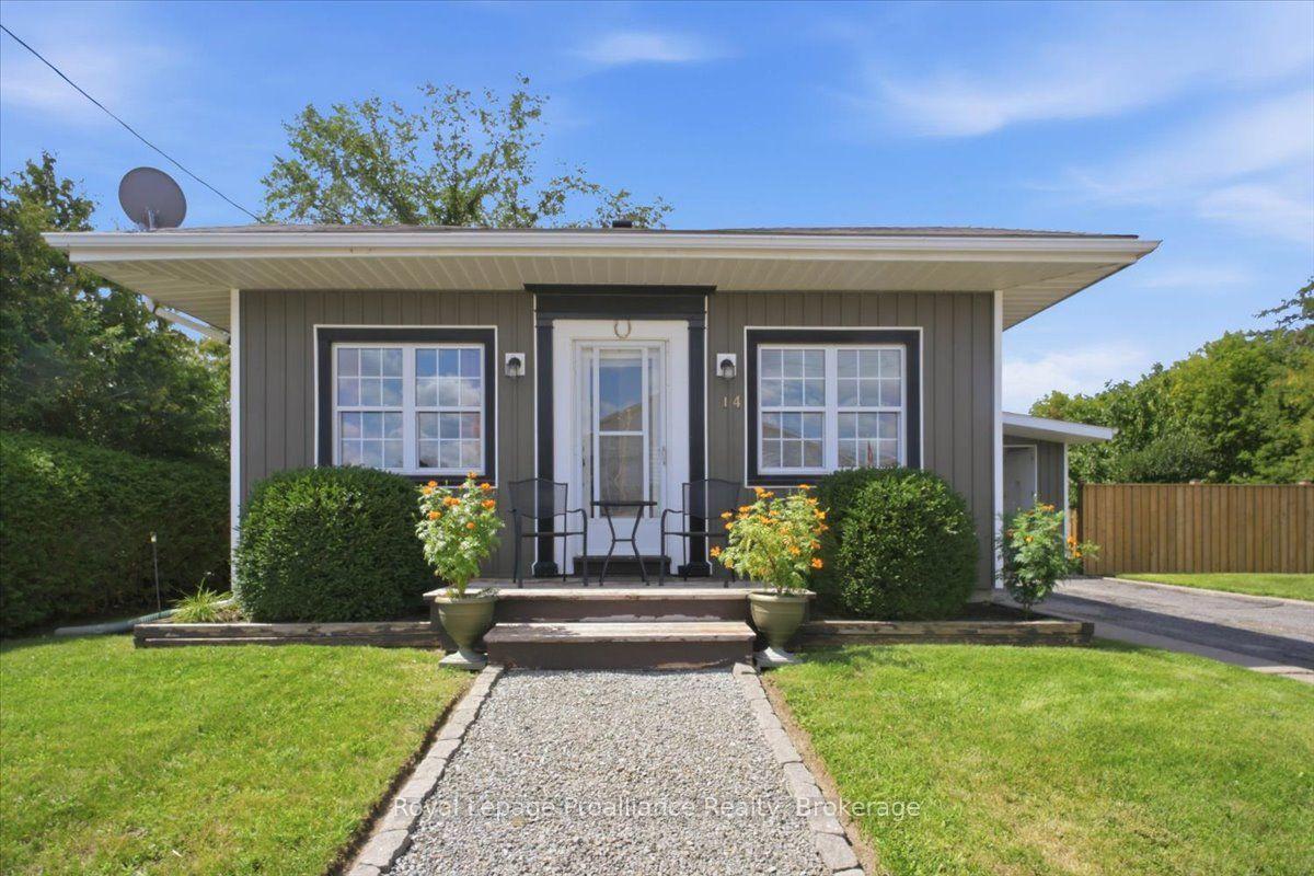 14 Victoria Street N, Tweed — Detached for sale, photo 1