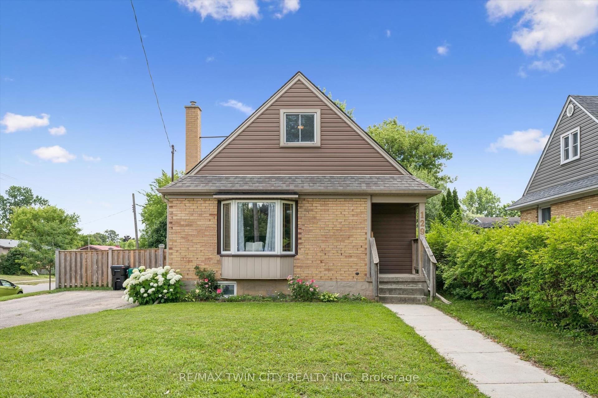 129 Florence Avenue, Kitchener — Detached for sale, photo 1