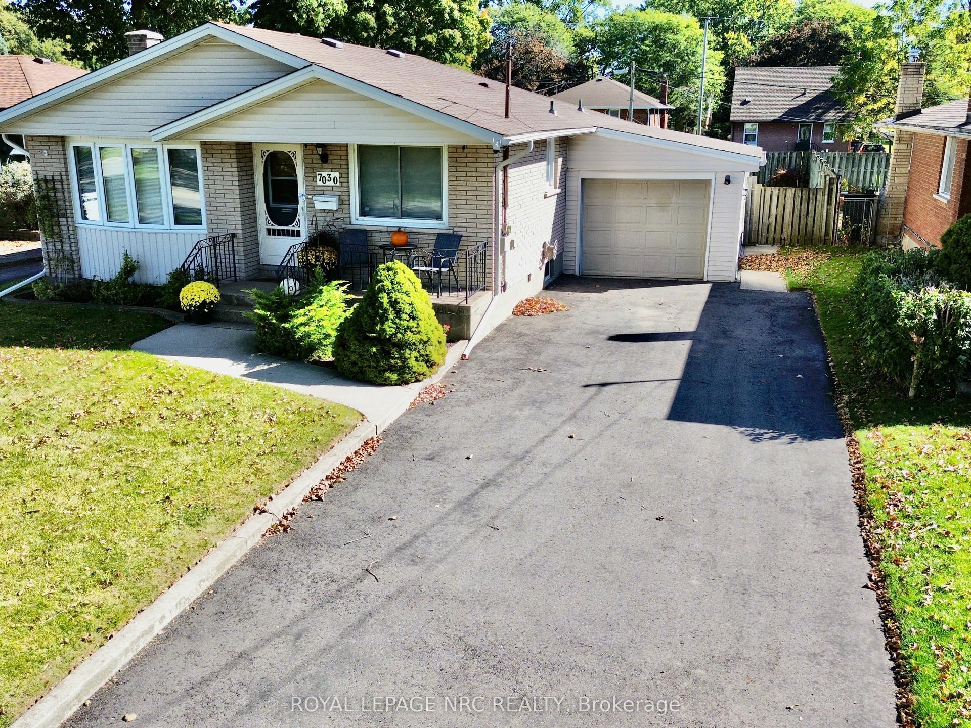 7030 Whitman Avenue, Niagara Falls — Detached for sale, photo 1