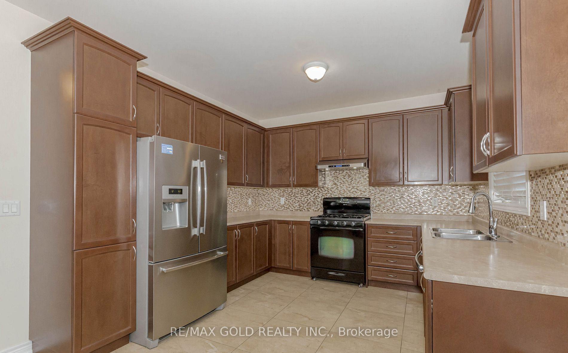 22 Durango Drive, Brampton — Detached for sale, photo 1