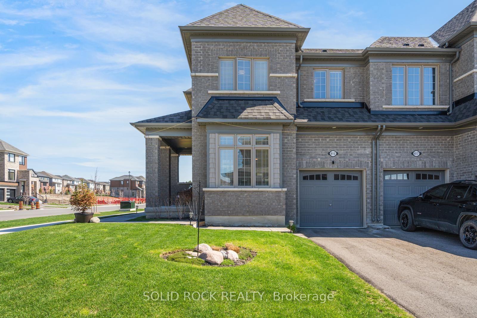 415 Trevor Street — photo 1
