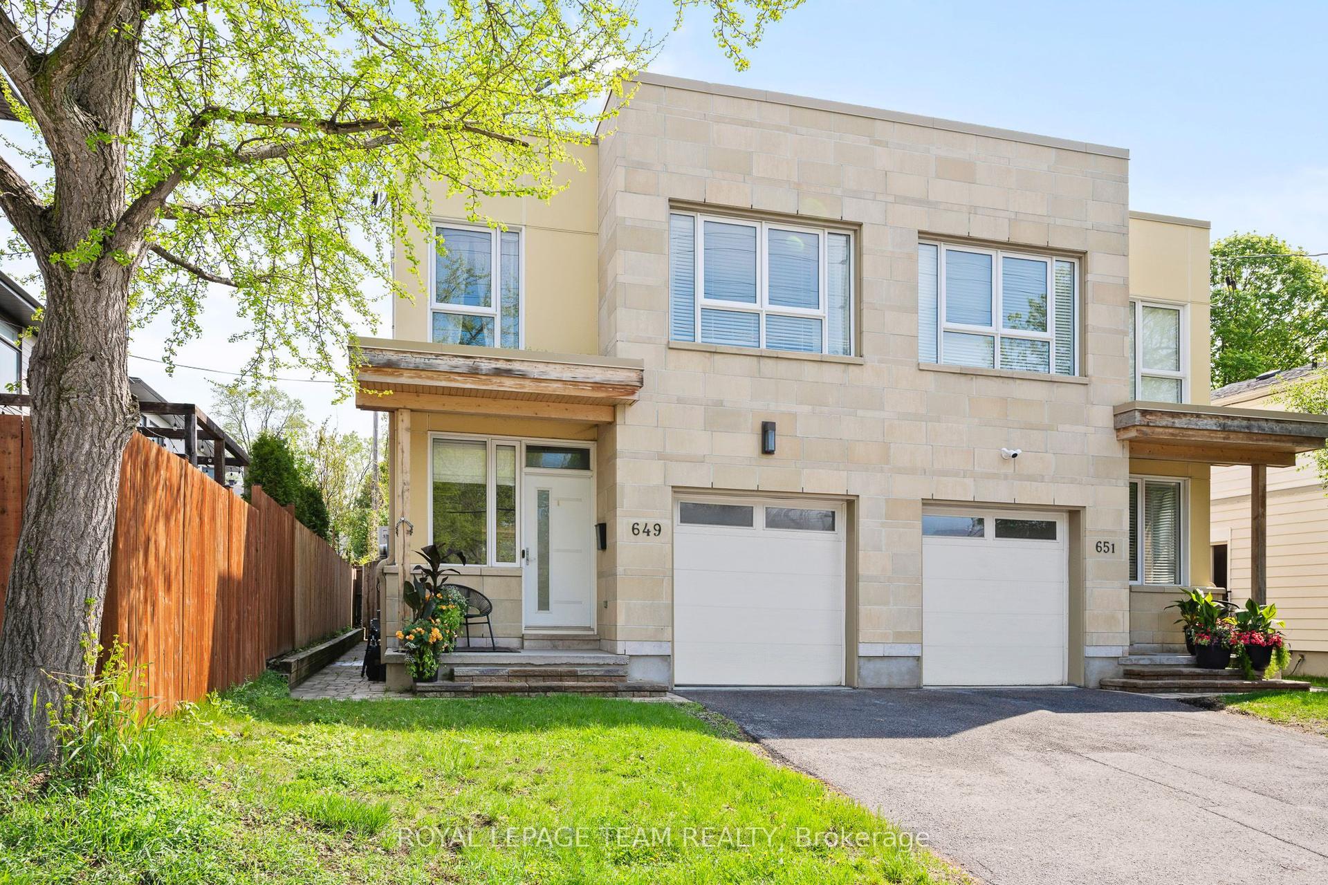 649 Churchill Avenue N — photo 1