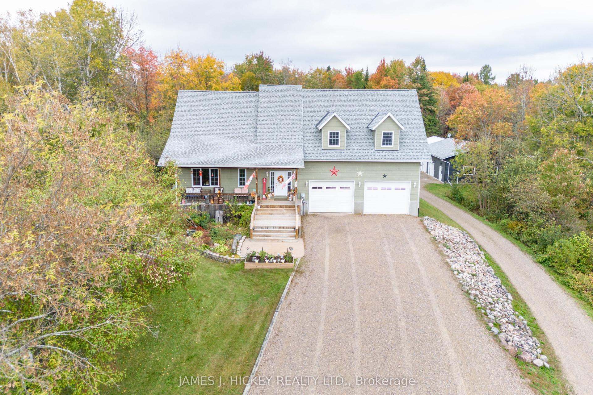 44A Main Street, Laurentian Hills — Detached for sale, photo 1