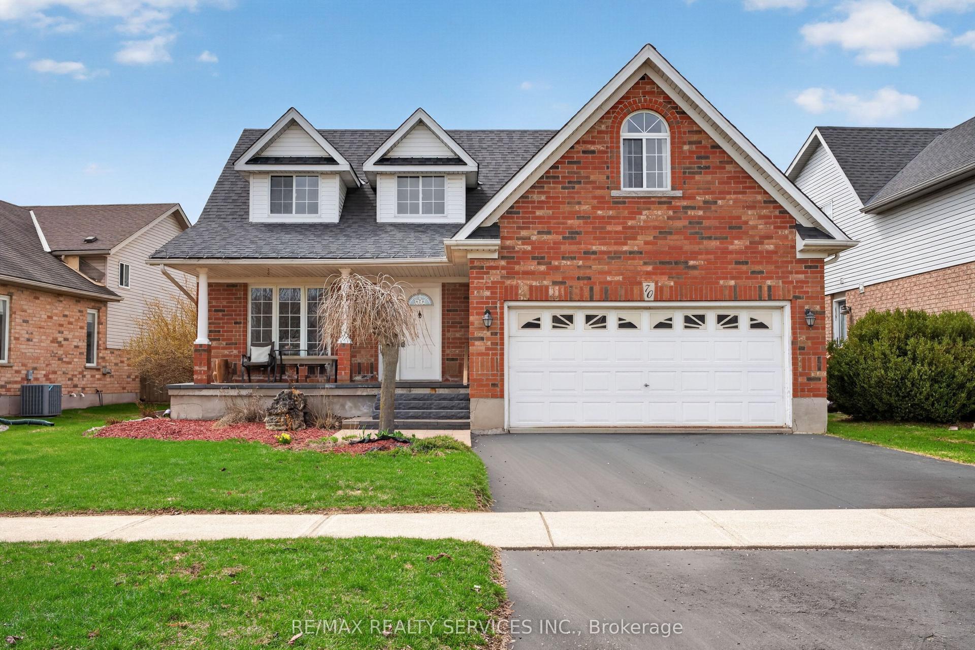 70 Hunter Road — photo 1