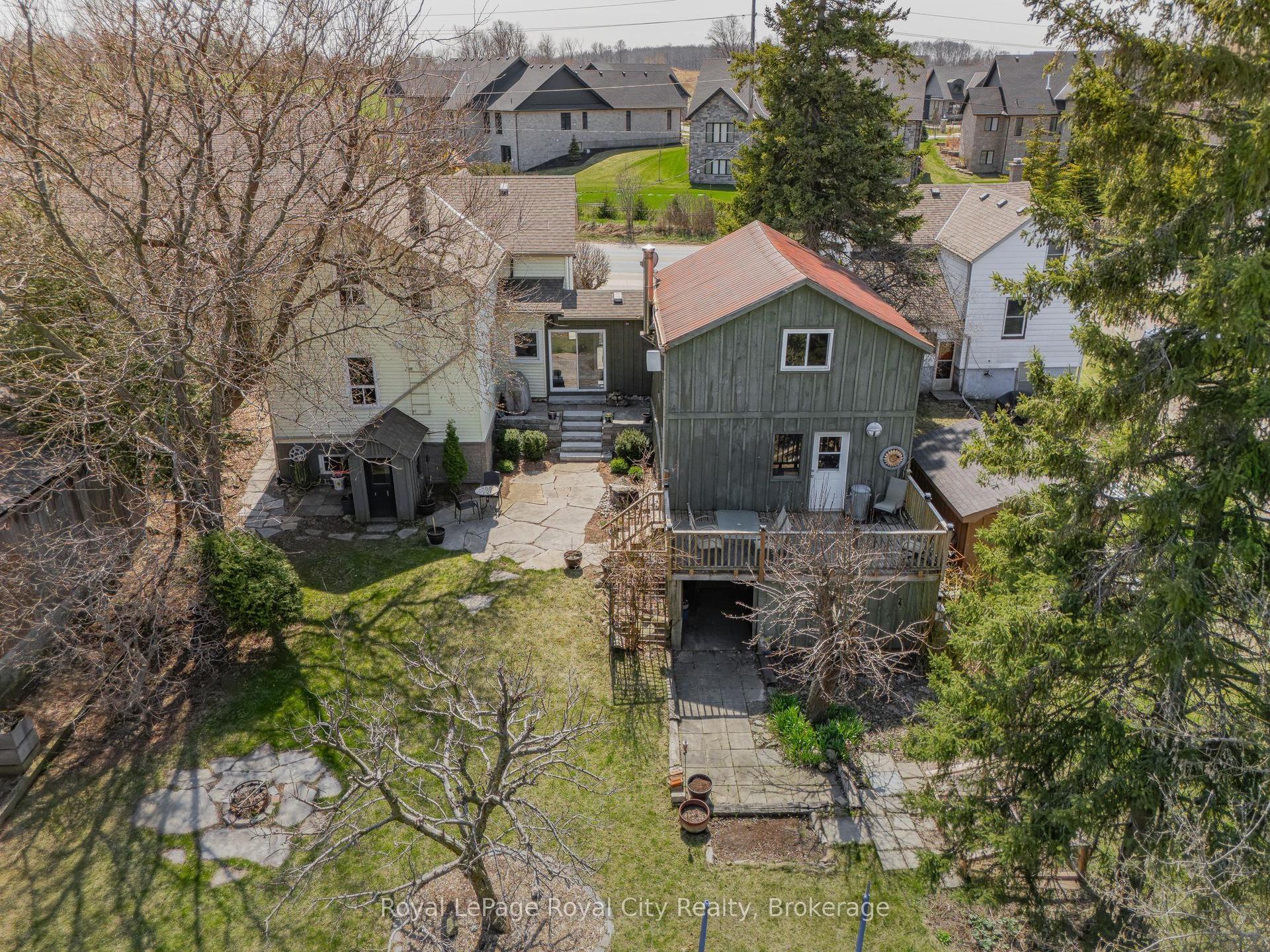 73 Queen Street, Puslinch — Detached for sale, photo 1