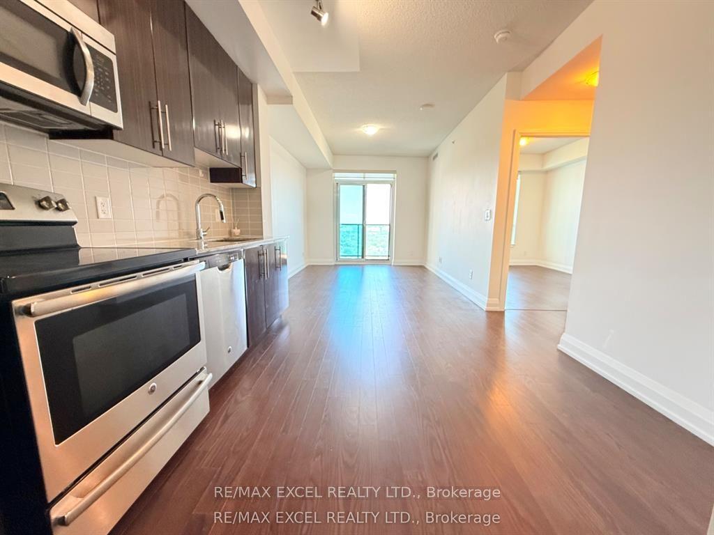 7171 Yonge Street 1605 #1605 — photo 1
