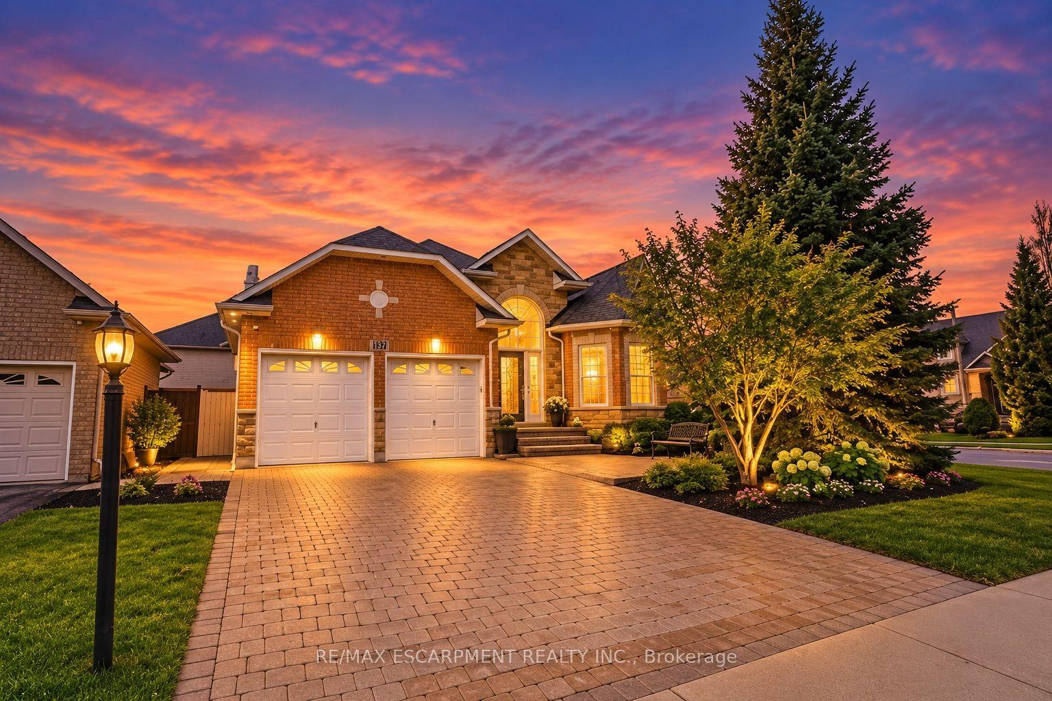 137 PINEHILL Drive, Hamilton — Detached for sale, photo 1