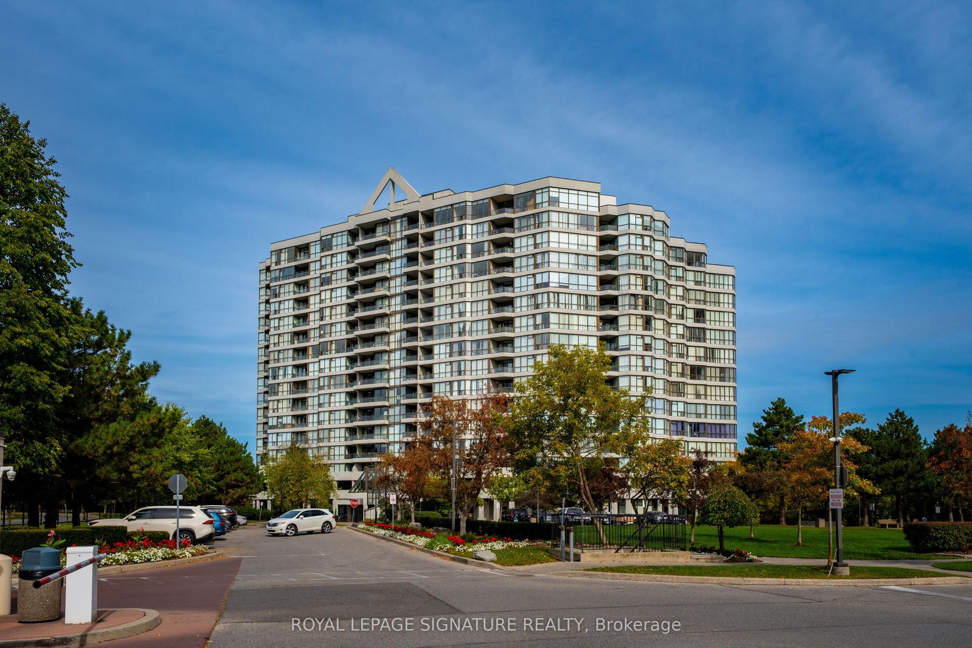 1 Rowntree Road 211 #211, Toronto — Condo for sale, photo 1
