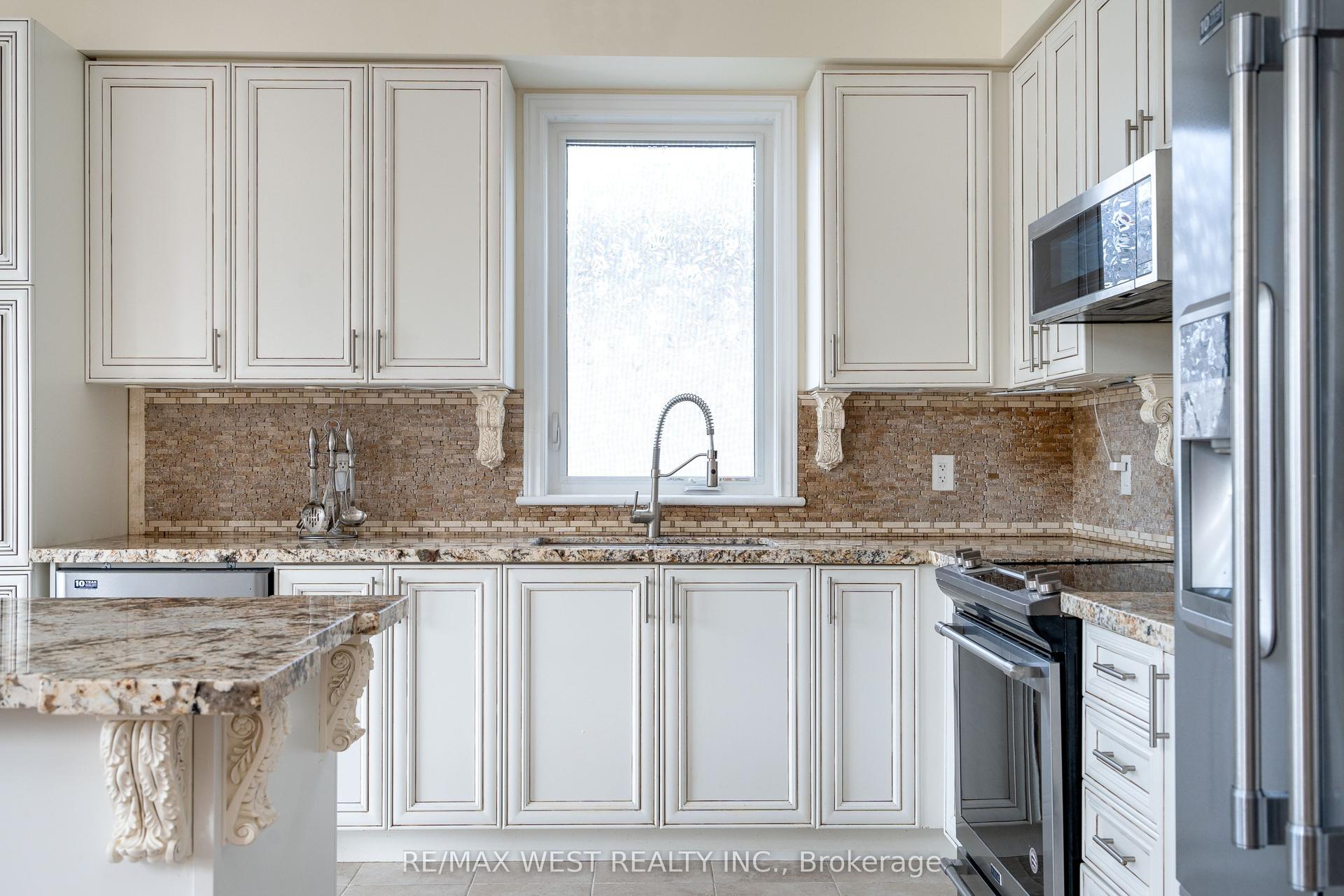 121 Allegra Drive, Wasaga Beach — Detached for sale, photo 1