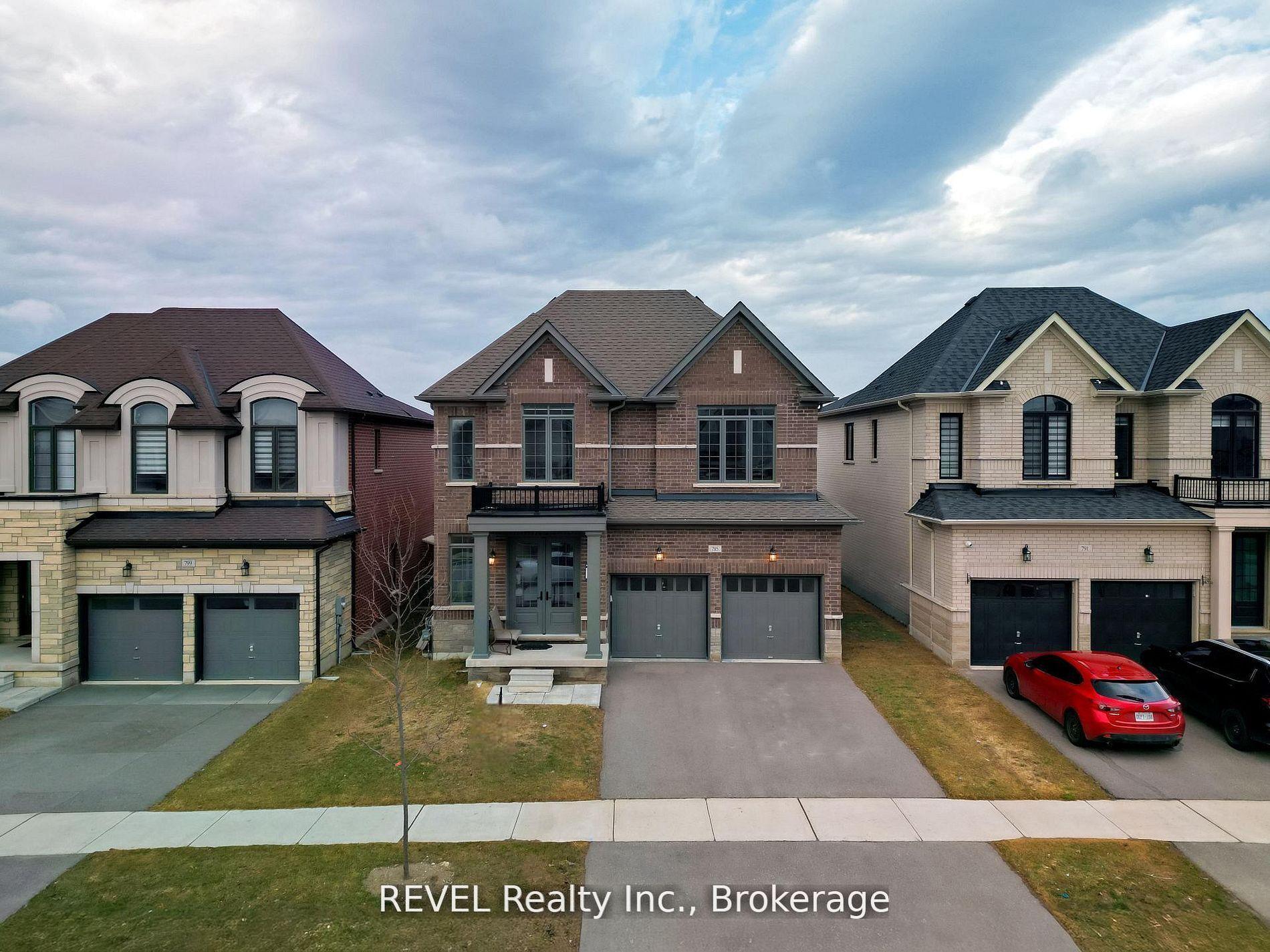 795 QUEENSTON Boulevard — photo 1