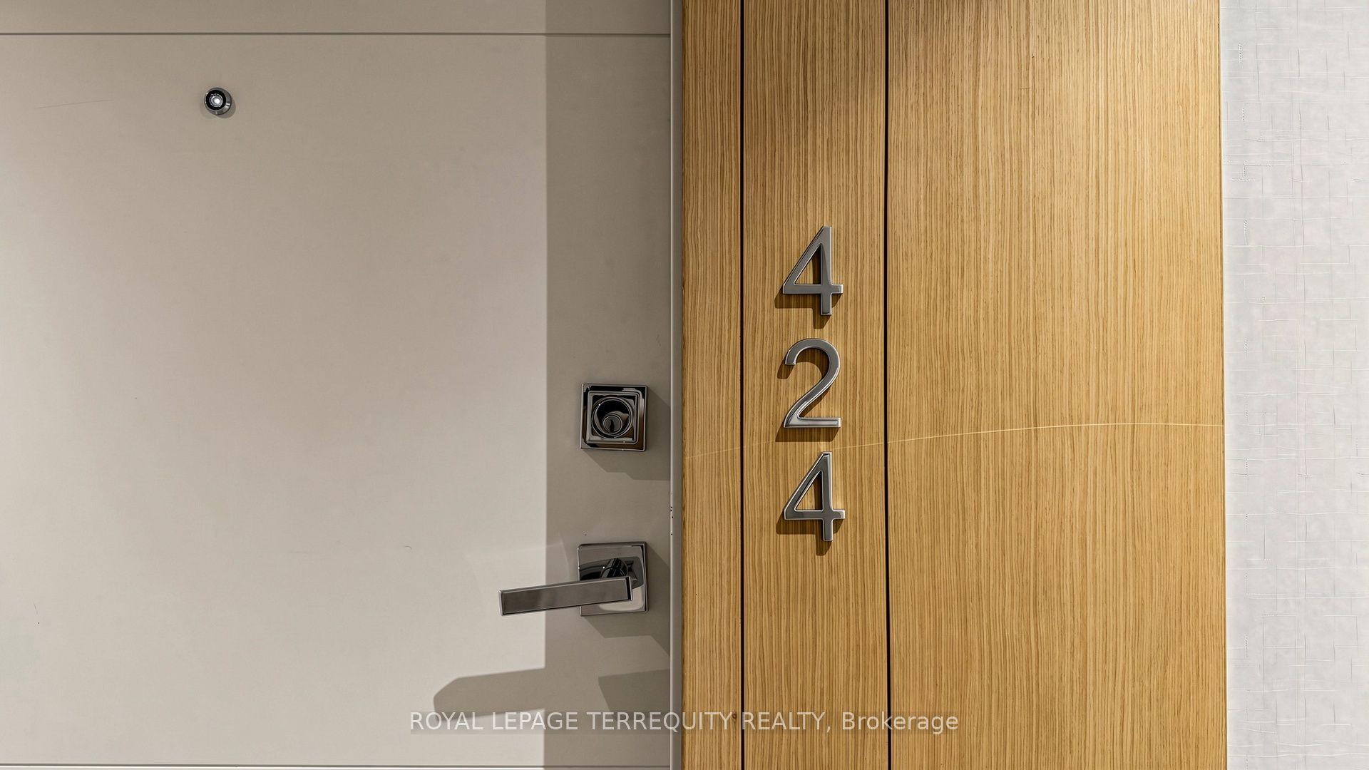 99 The Donway W 424 #424, Toronto — Condo for lease, photo 1