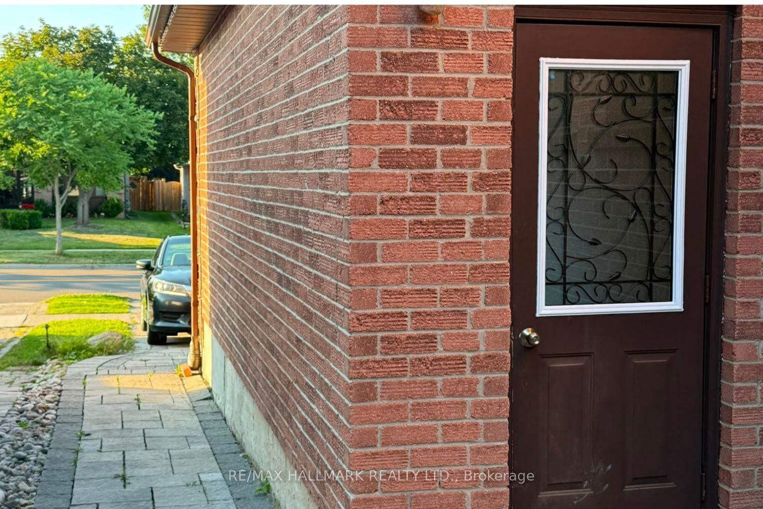 504 Bristol Road #A (Lower) ##A (Lower), Newmarket — Detached for lease, photo 1
