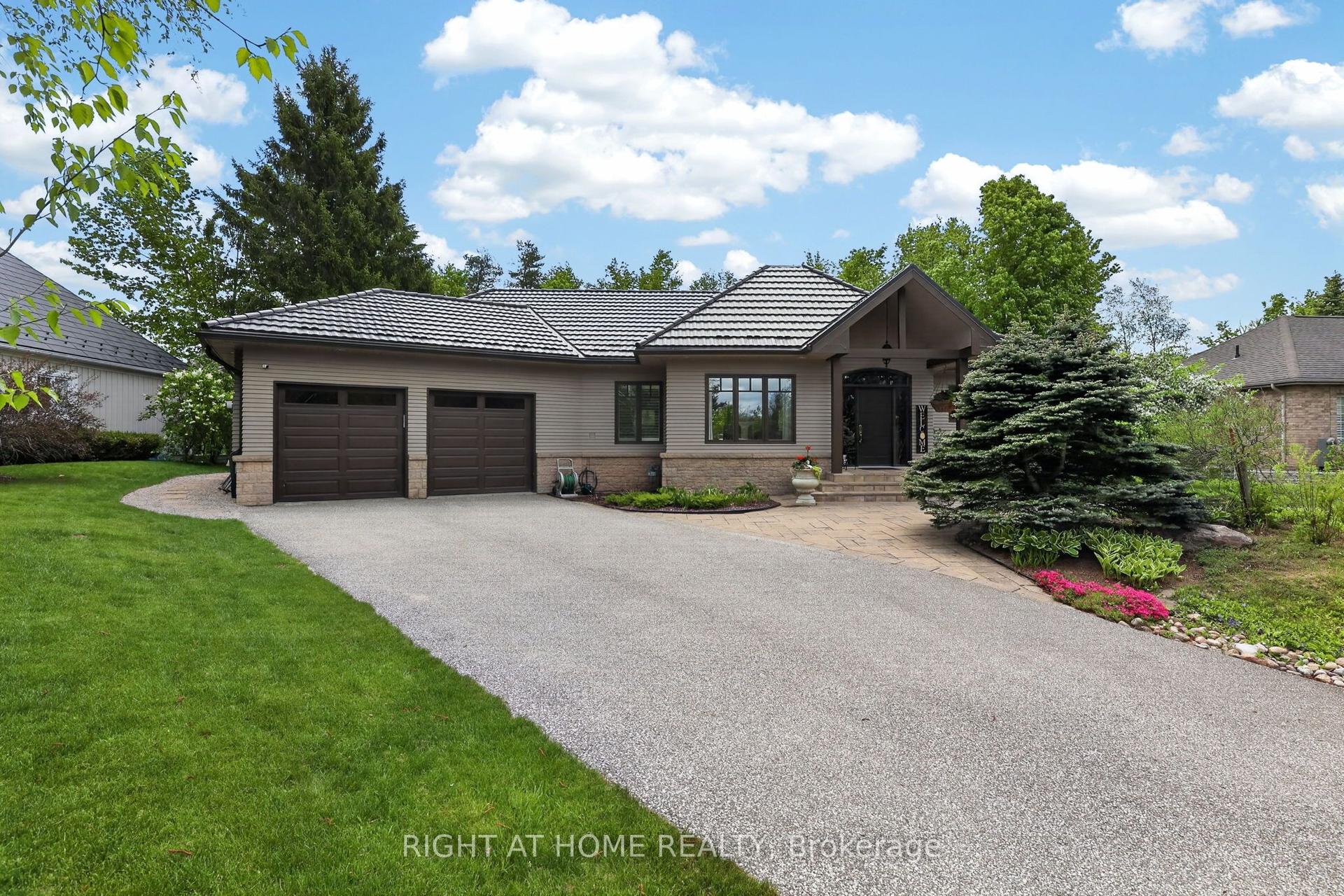 13 Alpine Way, Oro-Medonte — Detached for sale, photo 1