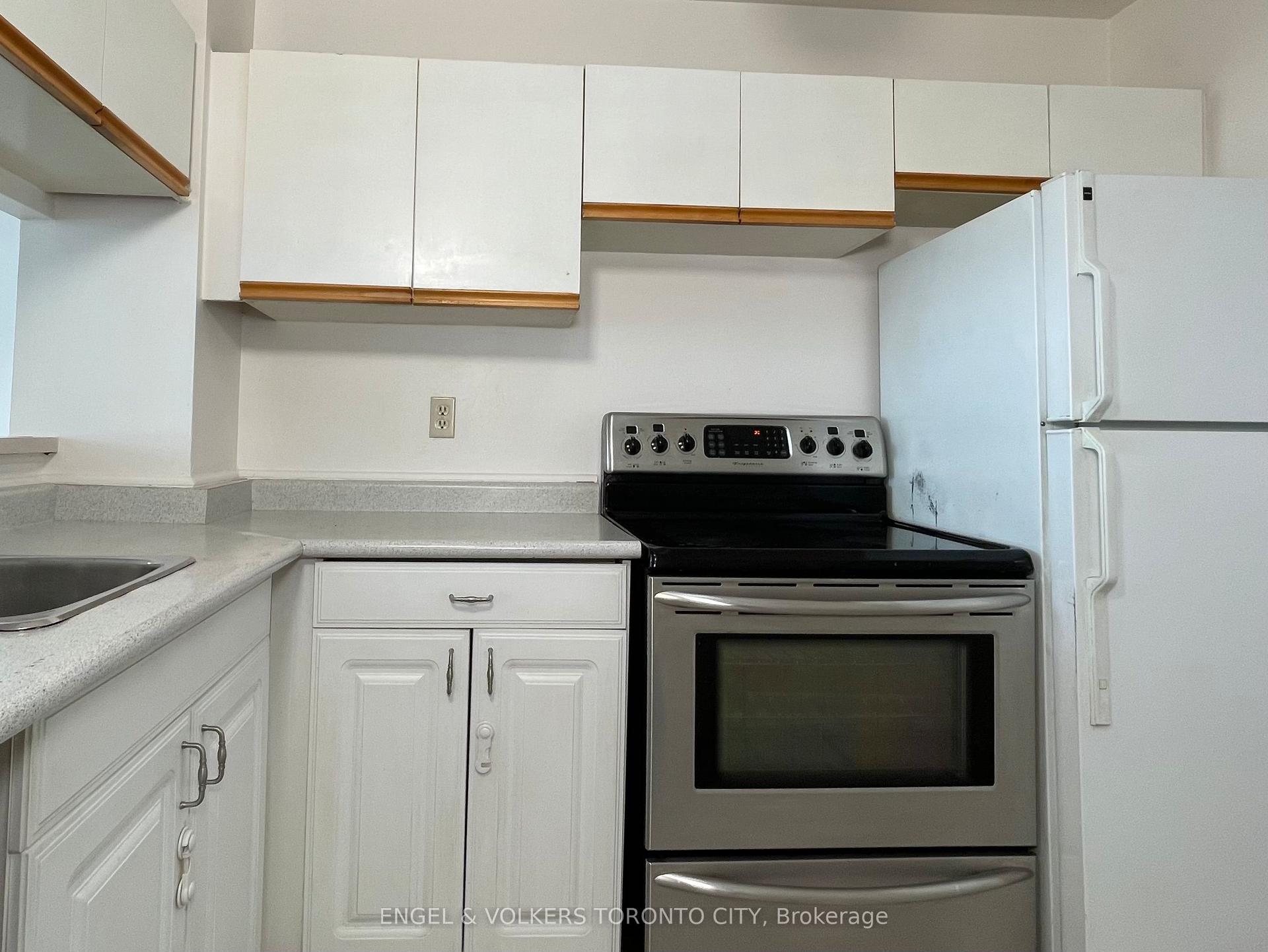 3050 Ellesmere Road 1402 #1402 — photo 1