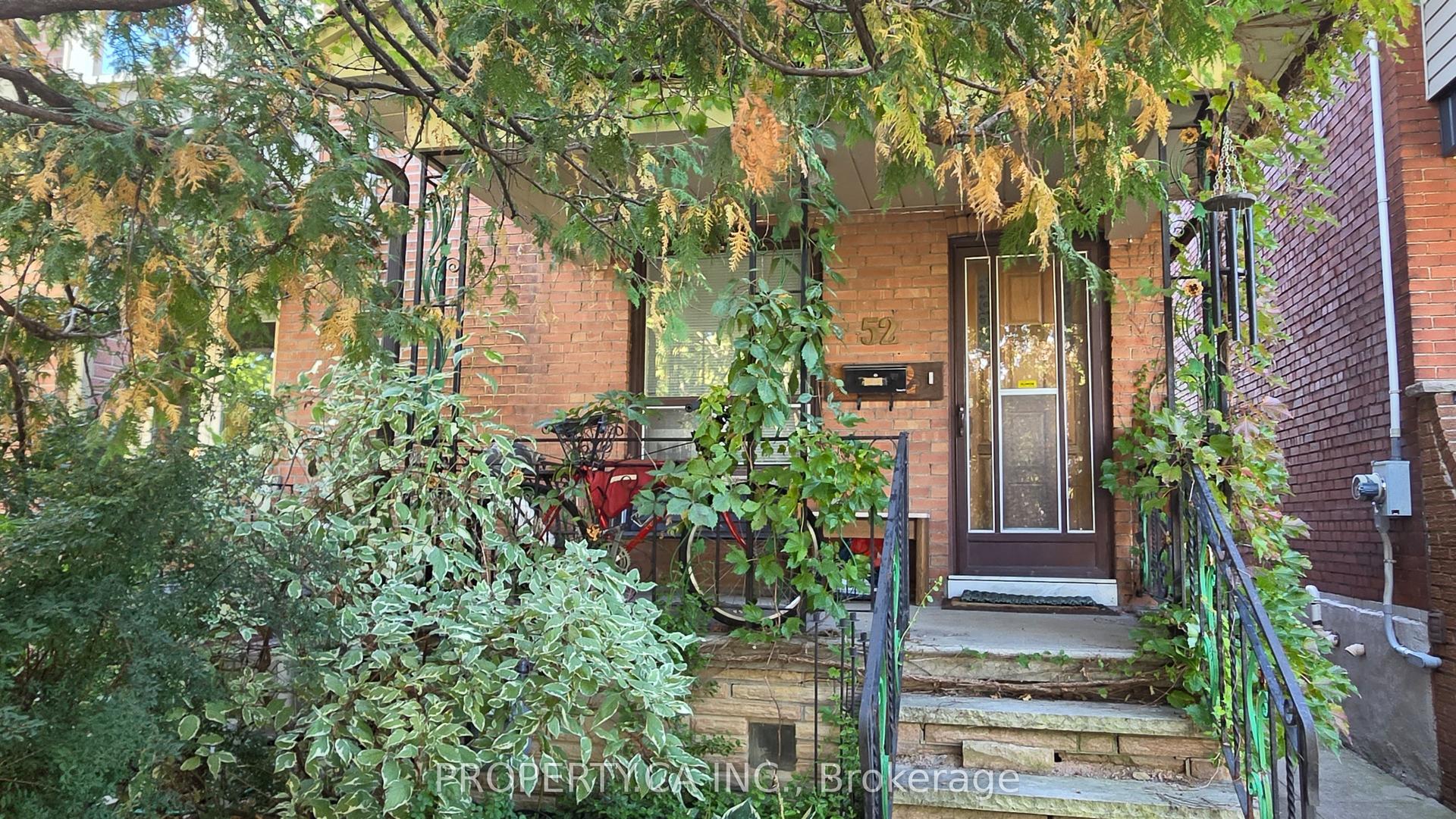 52 Earlscourt Avenue, Toronto — Semi-Detached for lease, photo 1