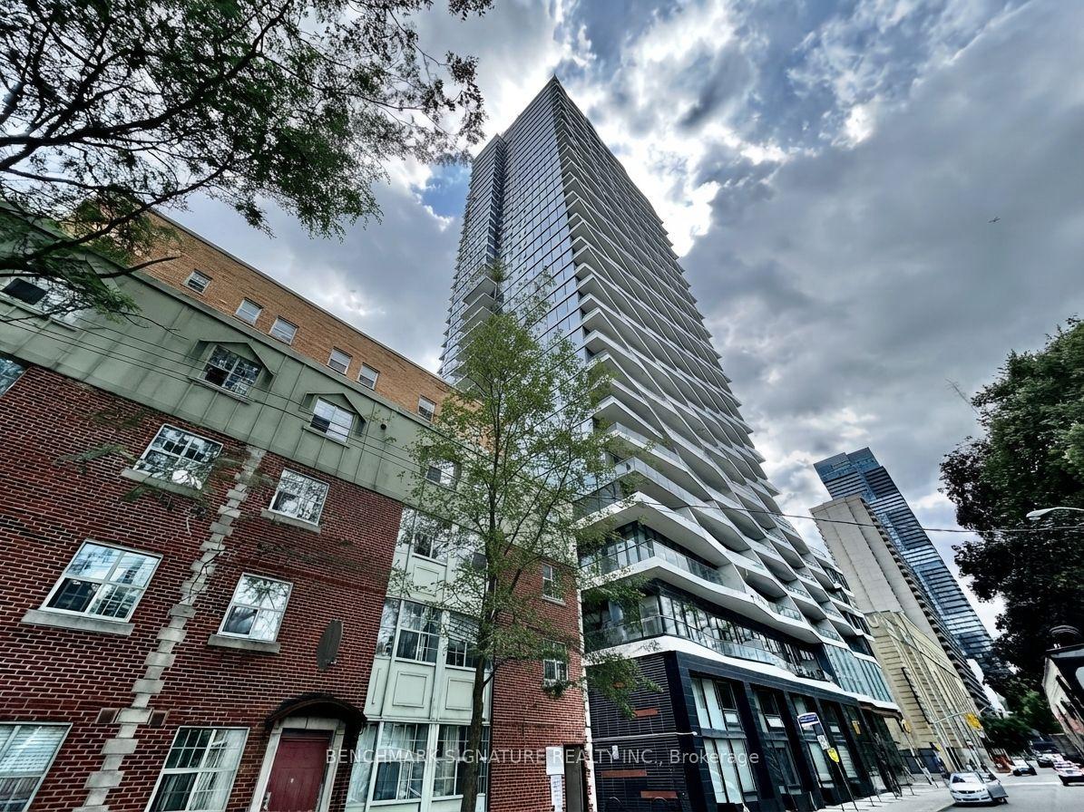 85 Wood Street 523 #523, Toronto — Condo for lease, photo 1