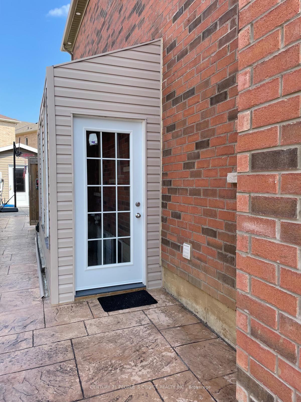 12 Tetra Court Bsmt #Bsmt, Brampton — Detached for lease, photo 1