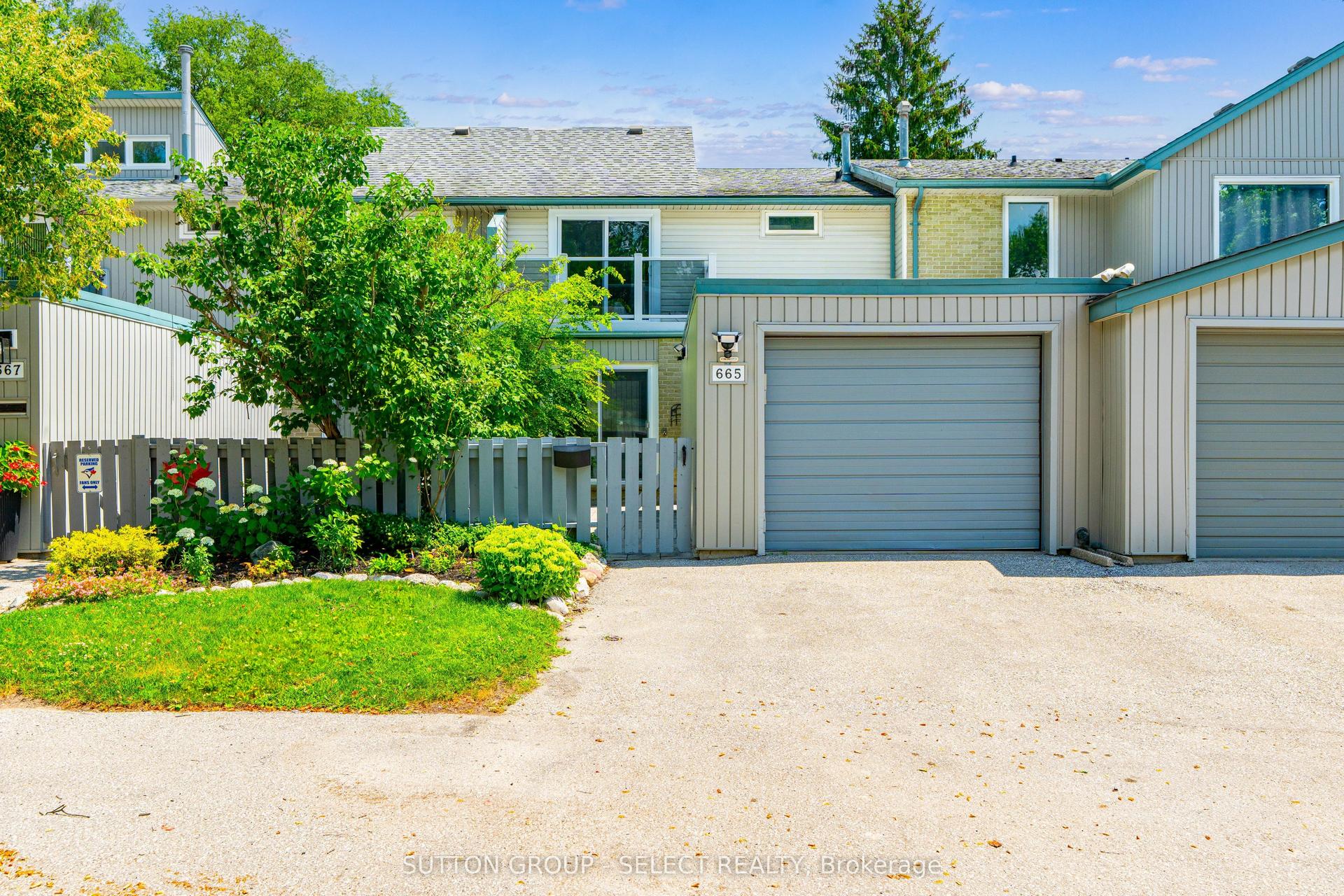 665 Woodcrest Boulevard, London South — Condo Town for sale, photo 1
