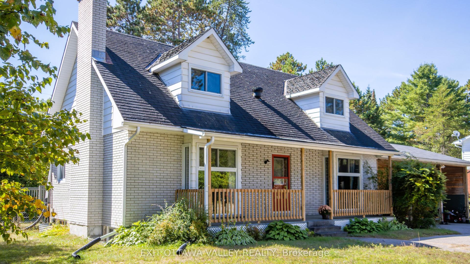 23 Sprucedale Avenue — photo 1