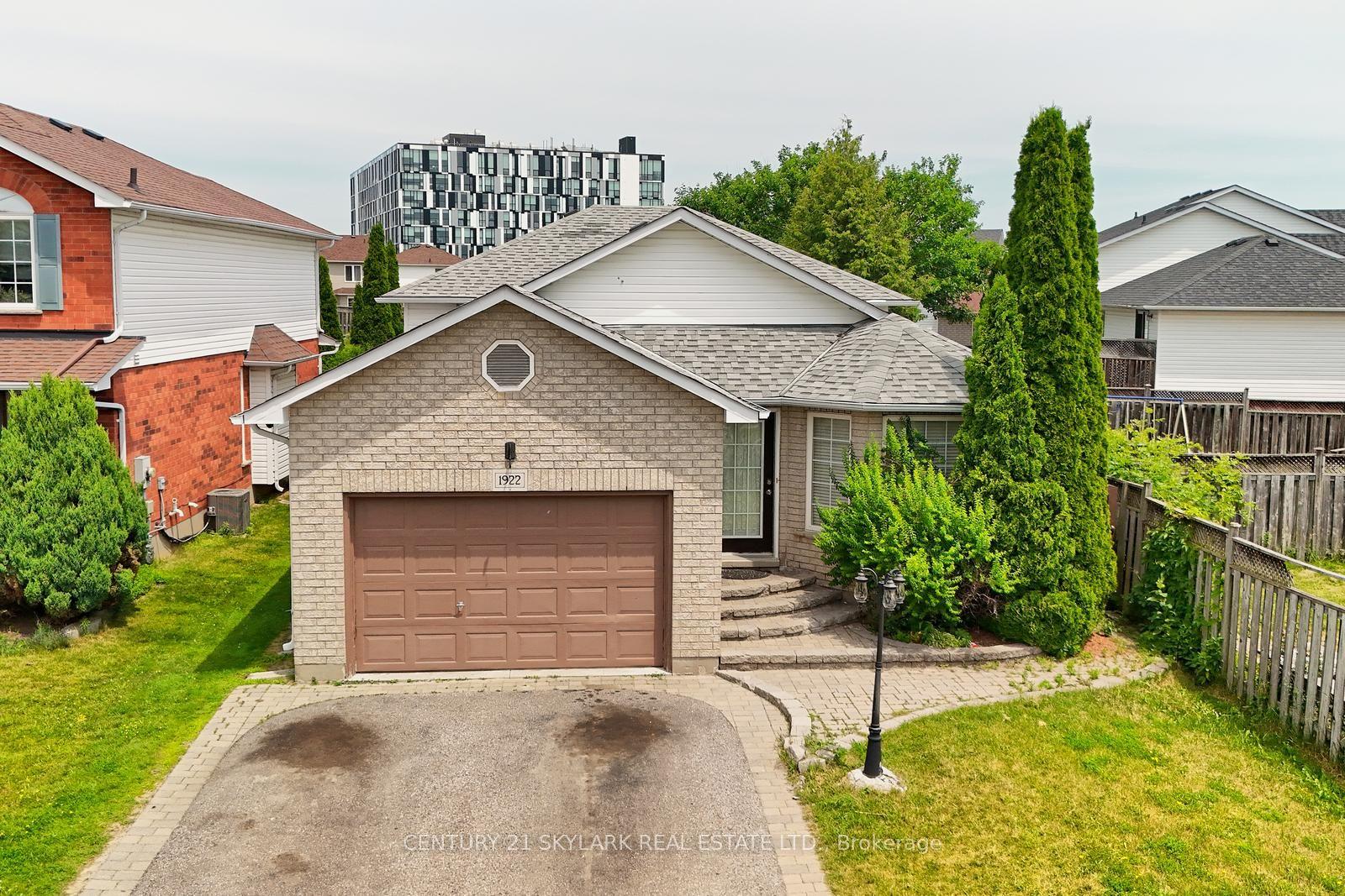 1922 Dalhousie Crescent, Oshawa — Detached for sale, photo 1
