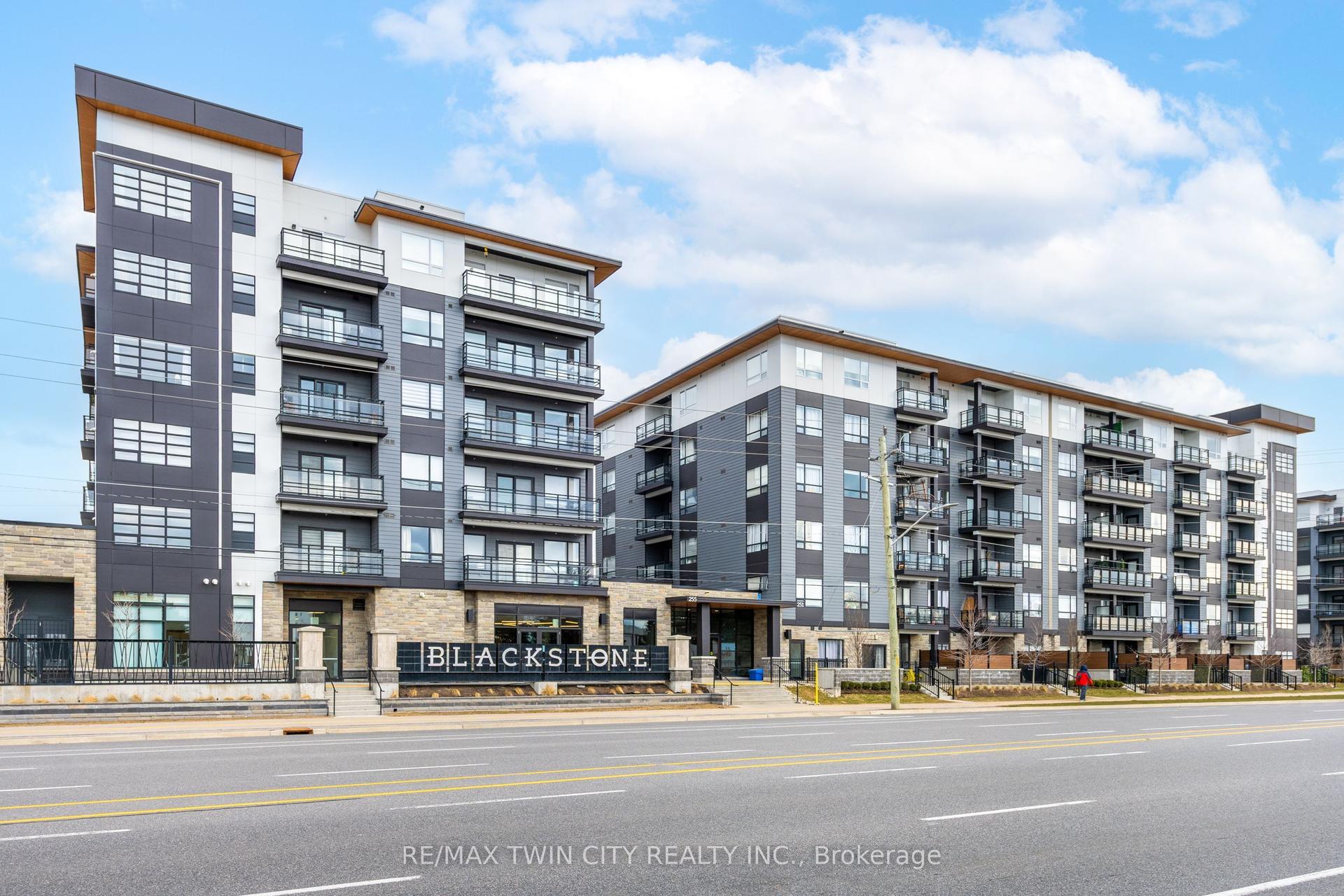 251 Northfield Drive E 607 #607, Waterloo — Condo for lease, photo 1