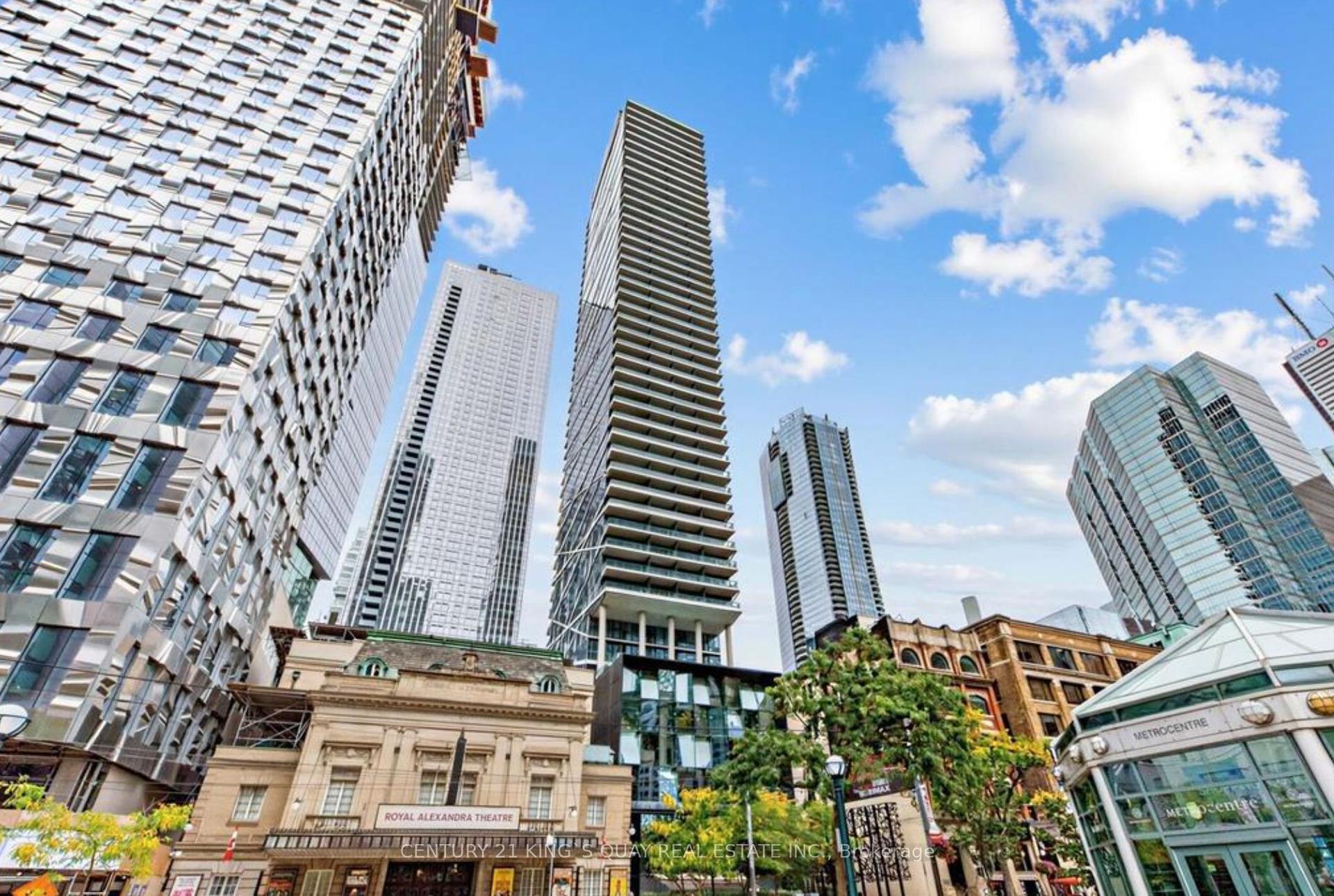 224 King Street W 1606 #1606, Toronto — Condo for lease, photo 1
