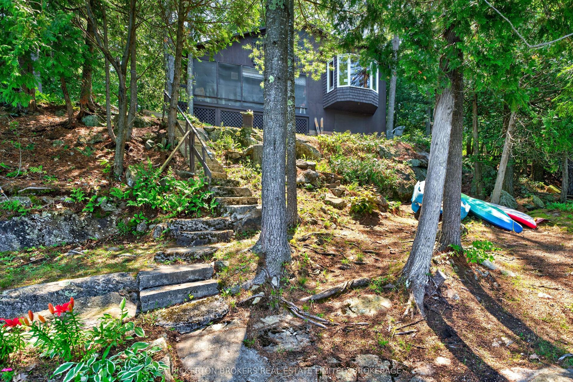 468 Moorhead Lane, Leeds and the Thousand Islands — Detached for sale, photo 1
