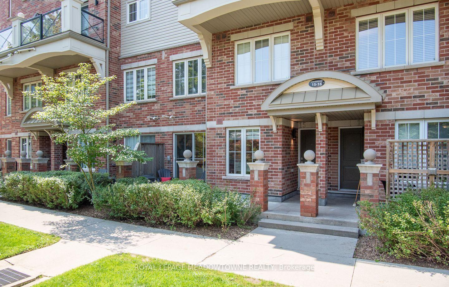 2563 Sixth Line 15 #15, Oakville — Condo Town for sale, photo 1