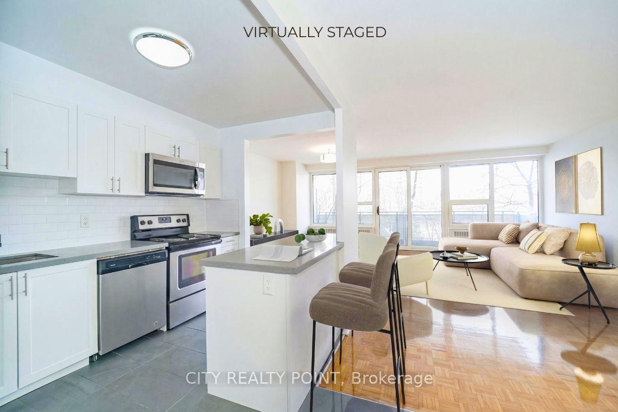 10 Shallmar Boulevard 202 #202, Toronto — Condo for lease, photo 1
