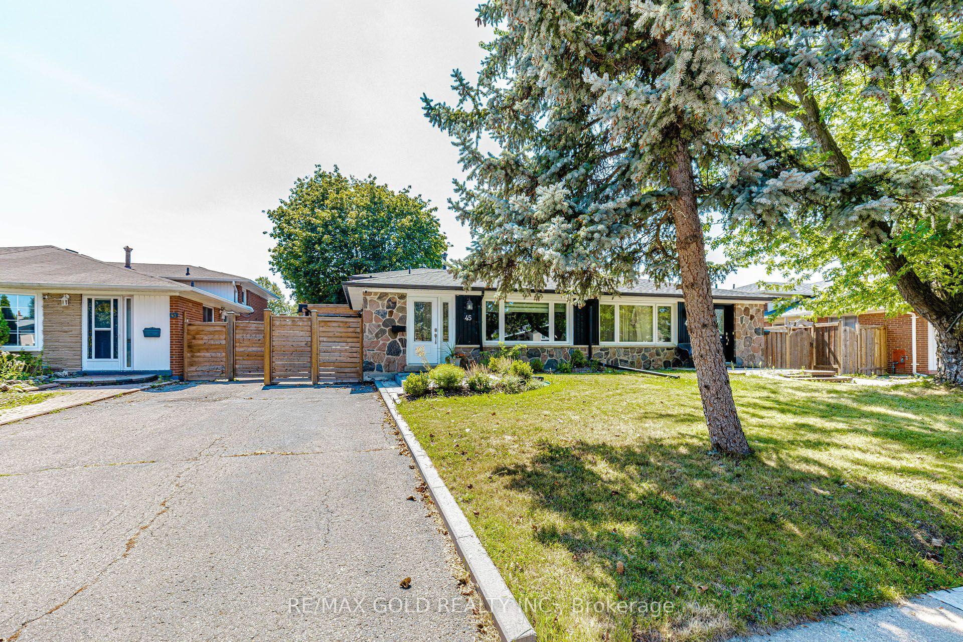 45 Grange Drive, Brampton — Semi-Detached for sale, photo 1