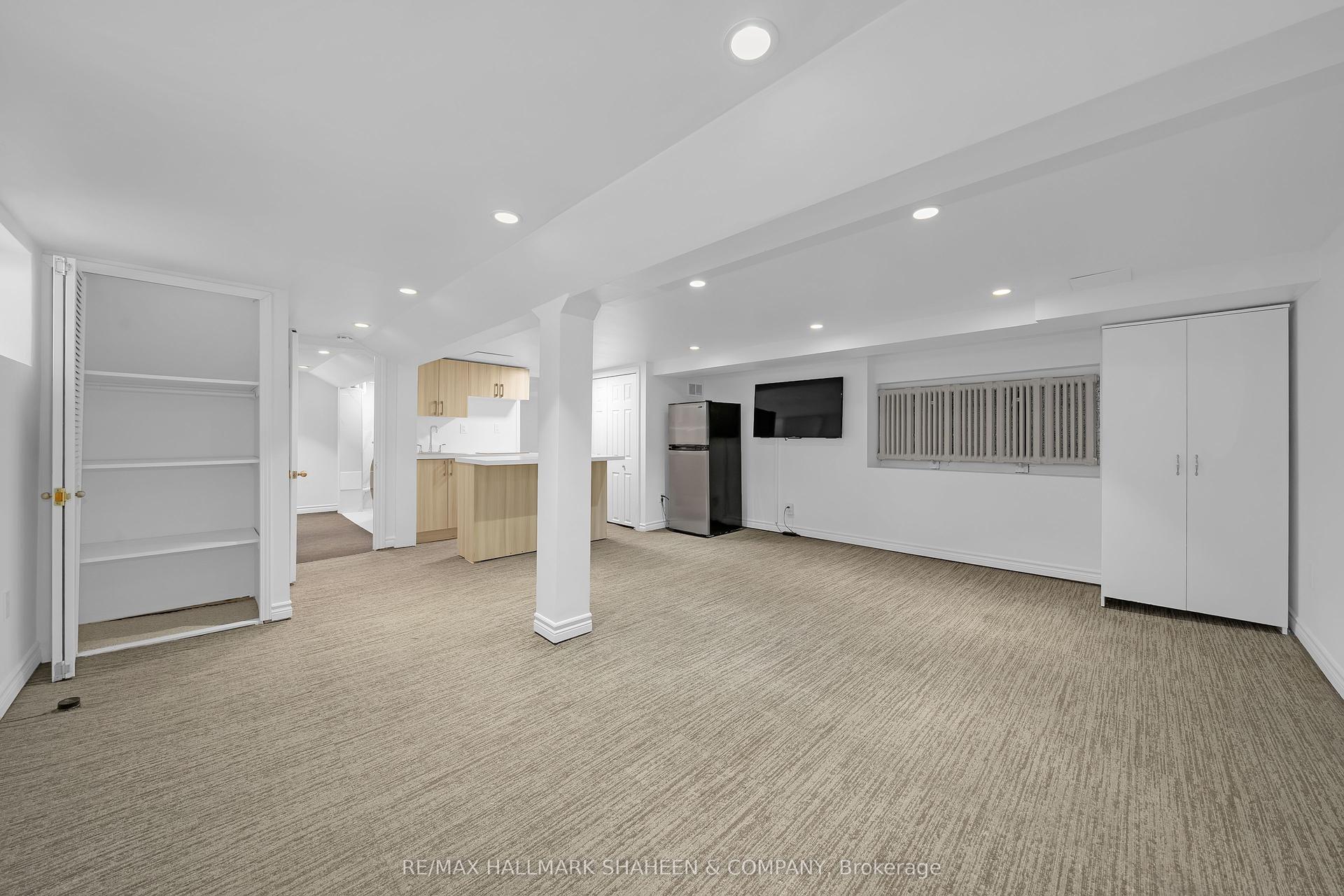 146 Cranbrooke Avenue Bsmnt #Bsmnt — photo 1