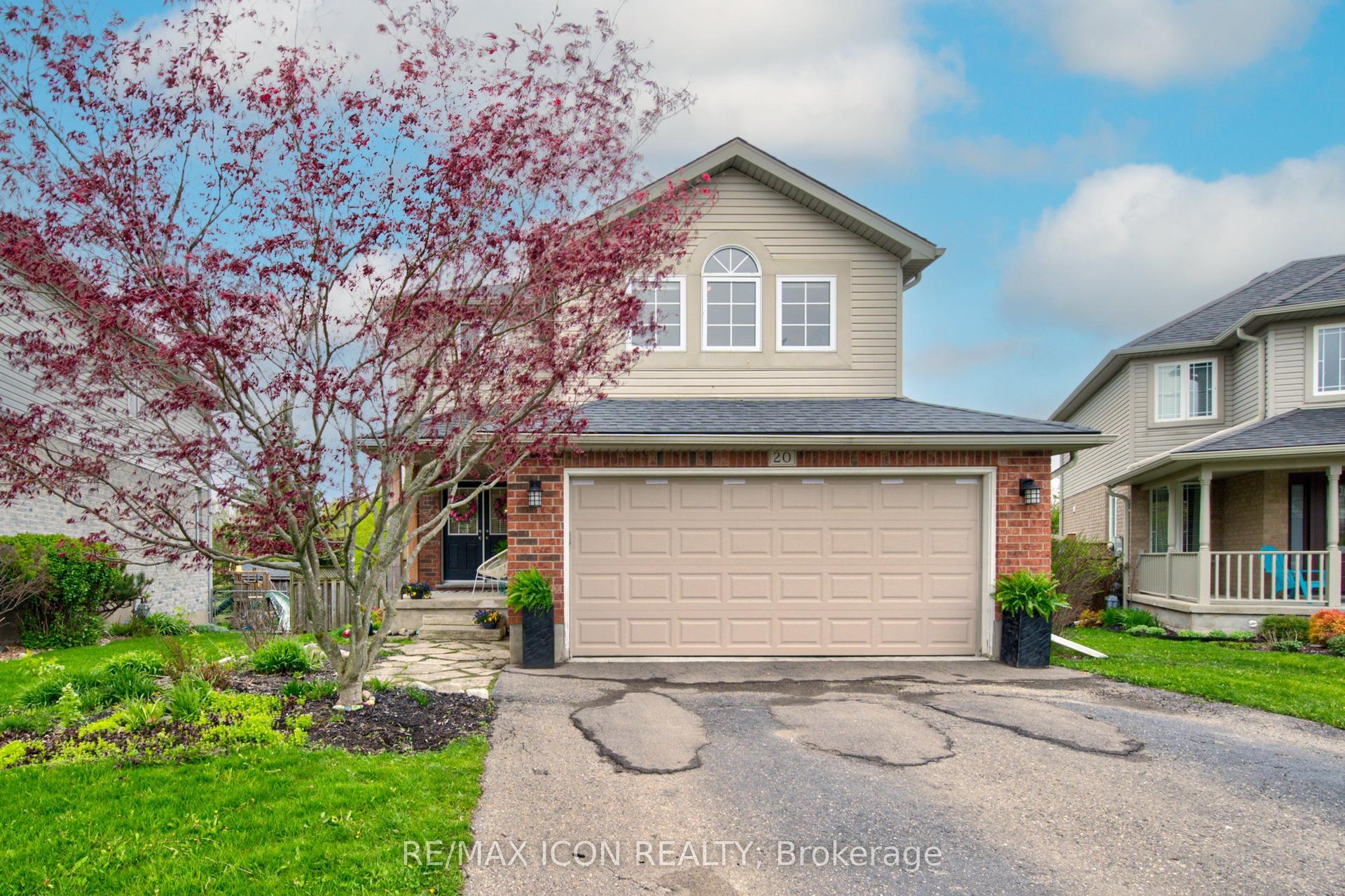 20 Stiefelmeyer Crescent — photo 1