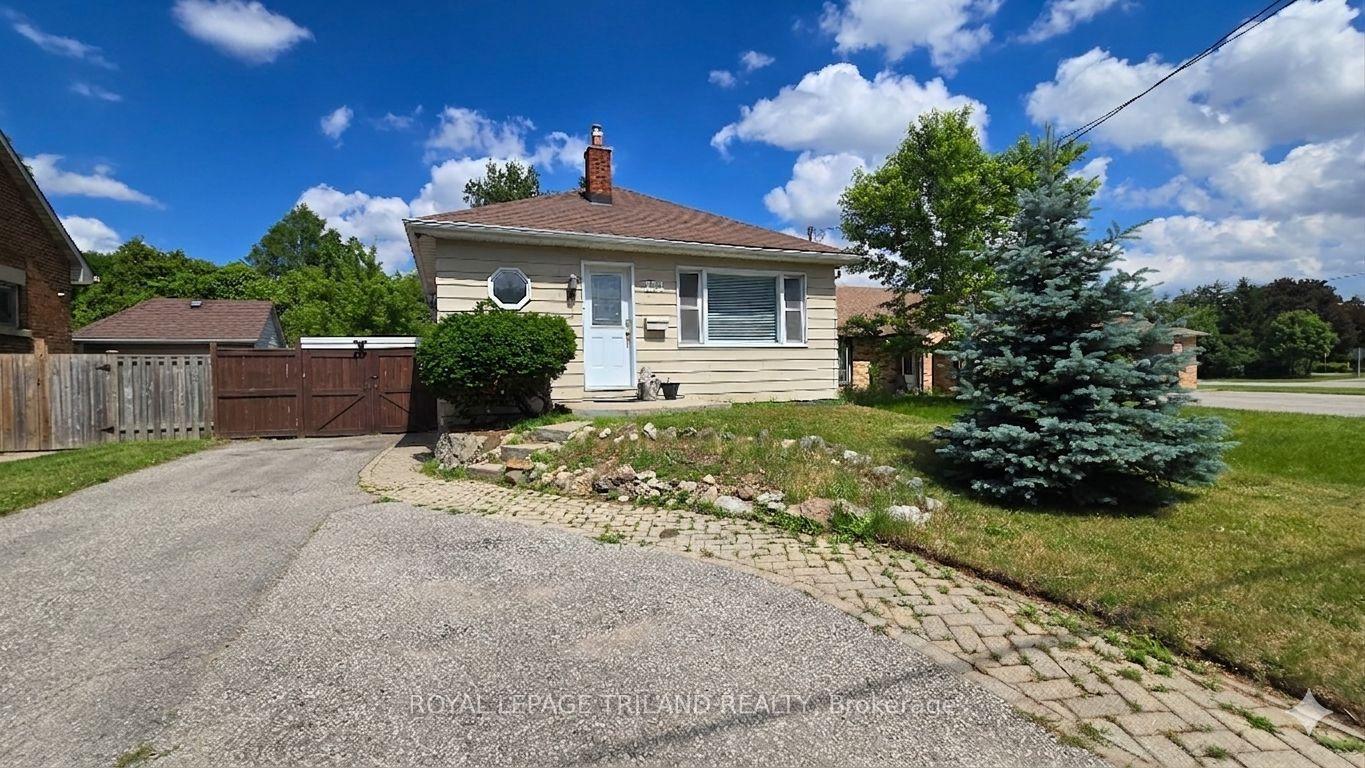 224 Highbury Avenue N — photo 1