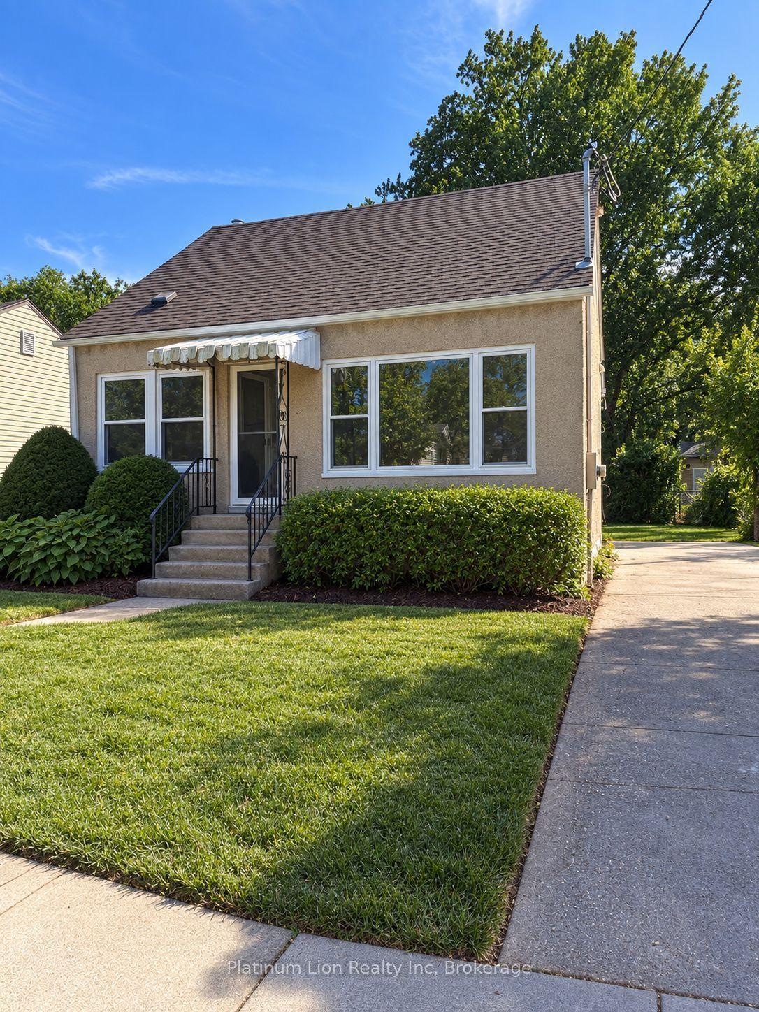 8 Byron Place UPPER #UPPER, St. Catharines — Detached for lease, photo 1