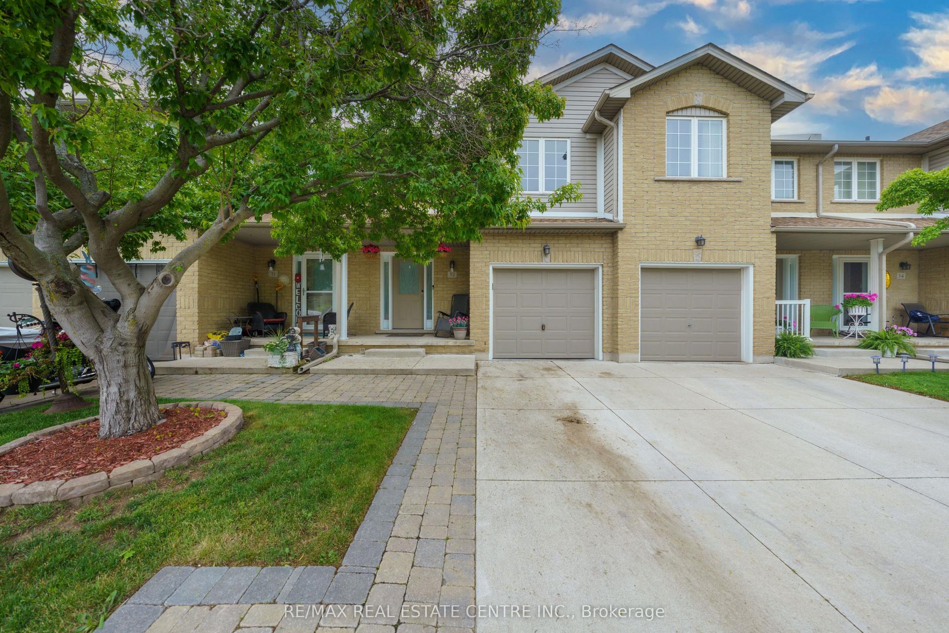 76 Frances Avenue 32 #32 — photo 1