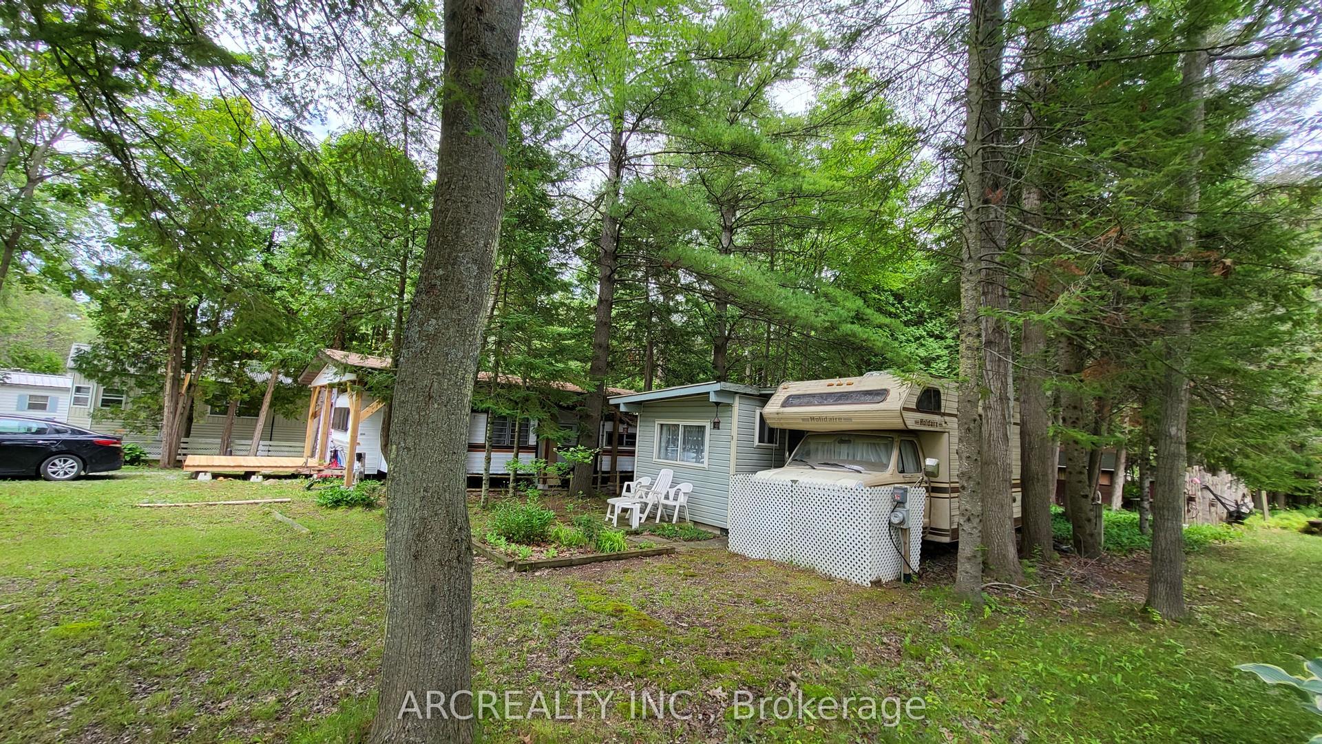 3 Chickadee Drive — photo 1