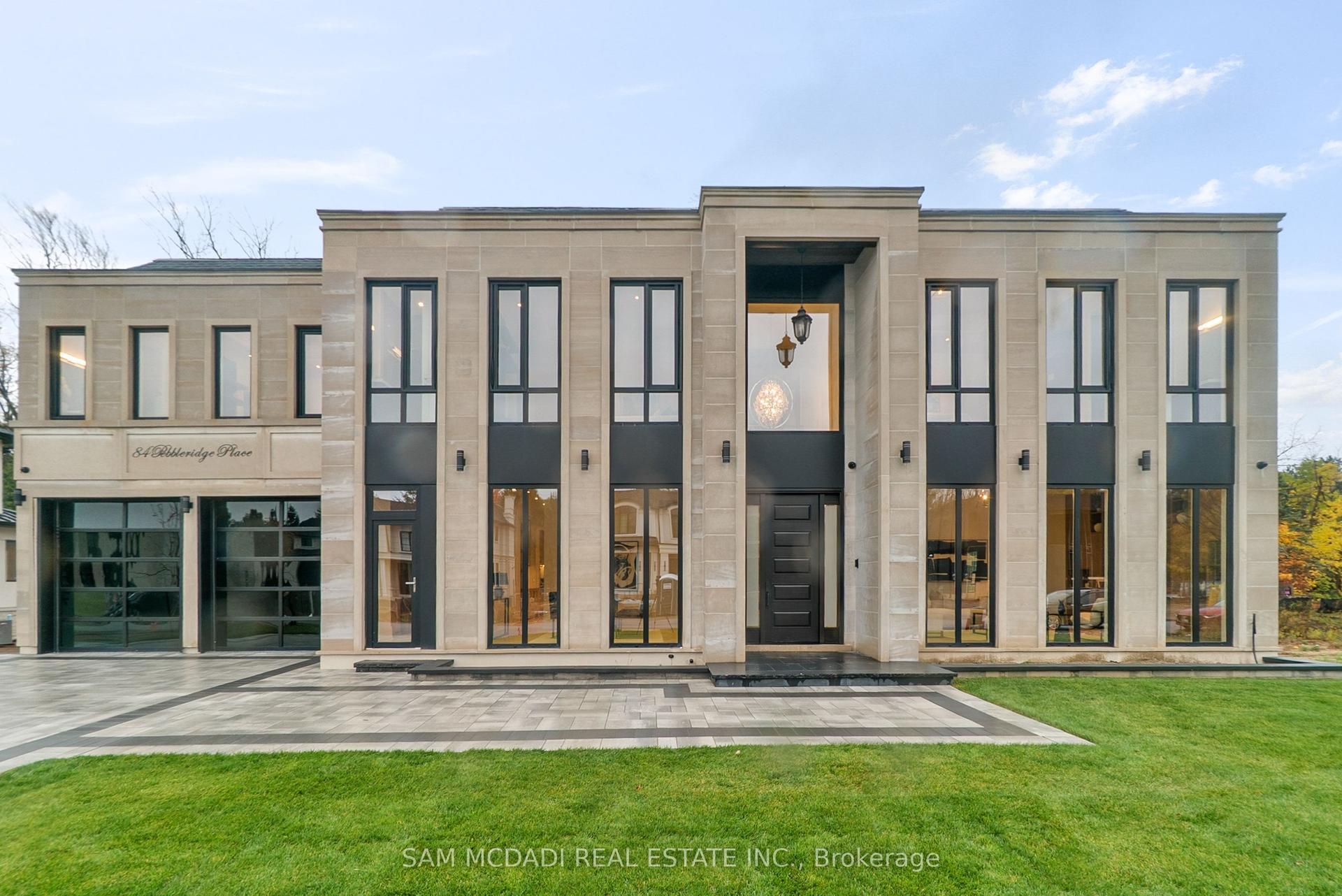 84 Pebbleridge Place — photo 1