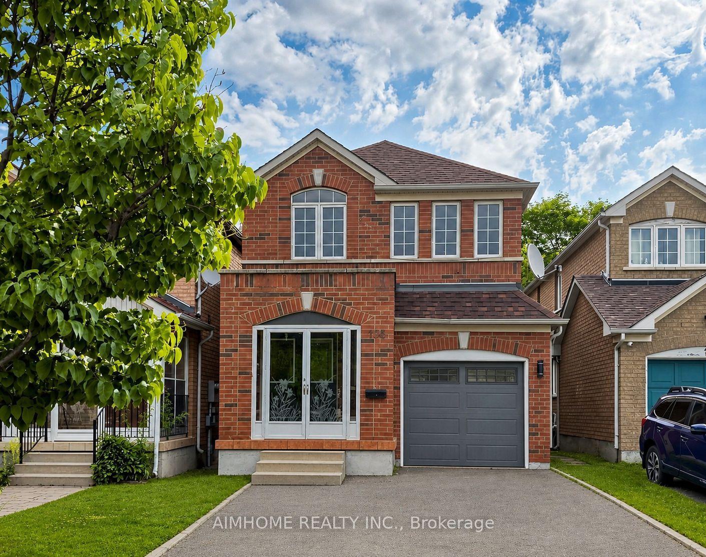 106 Highhill Drive W, Toronto — Detached for sale, photo 1