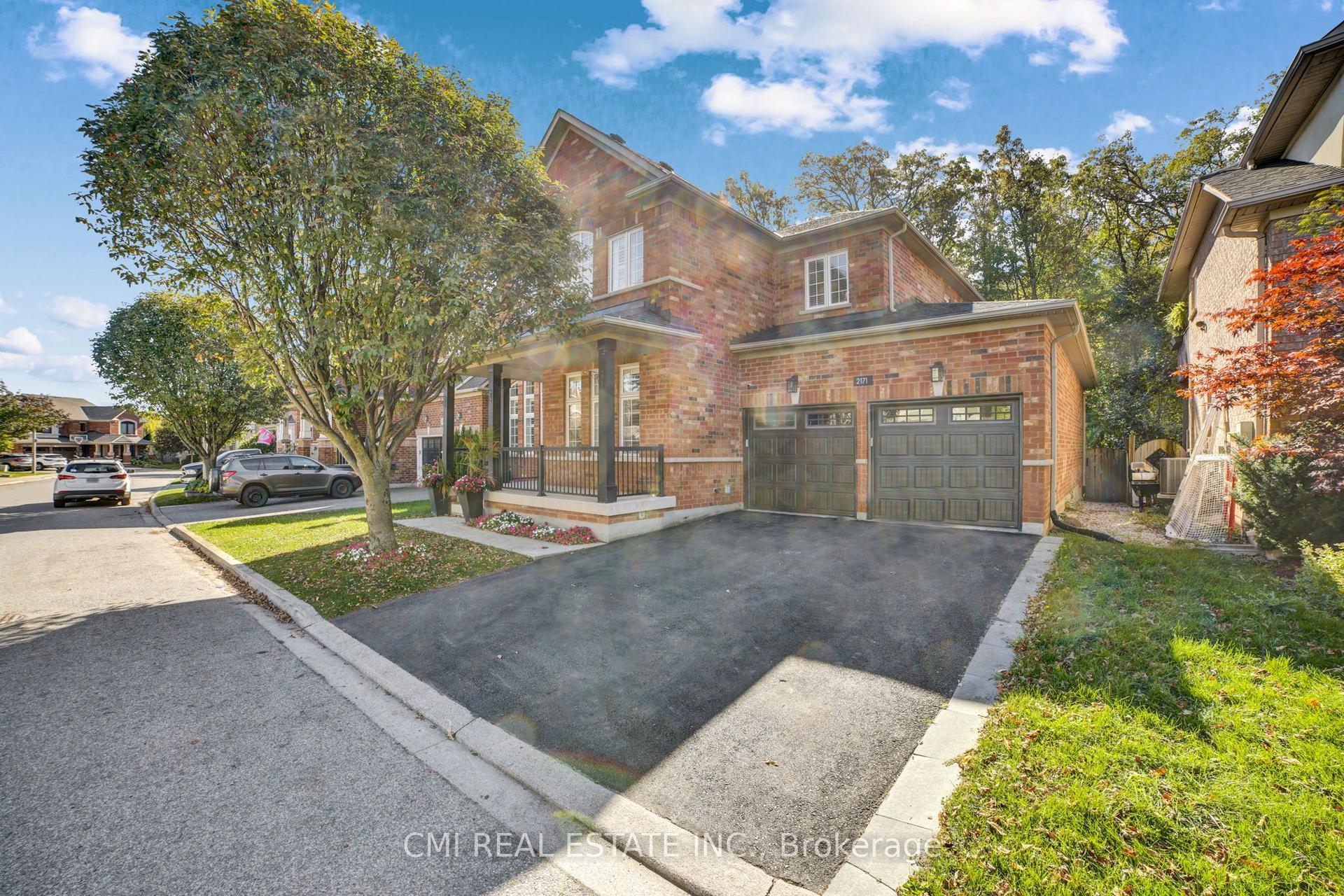 2171 Jardine Crescent — photo 1