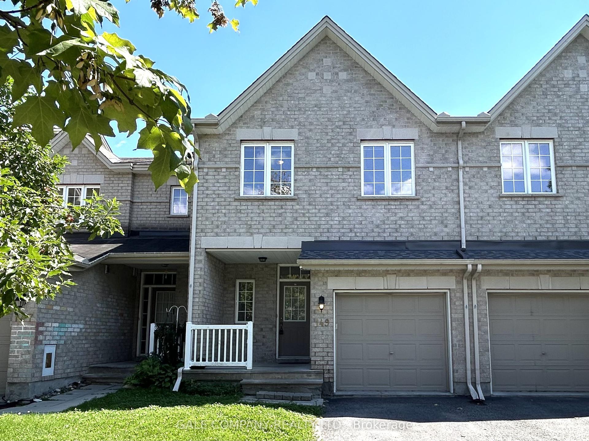 149 S Tandalee Crescent S, Kanata — Townhouse for sale, photo 1